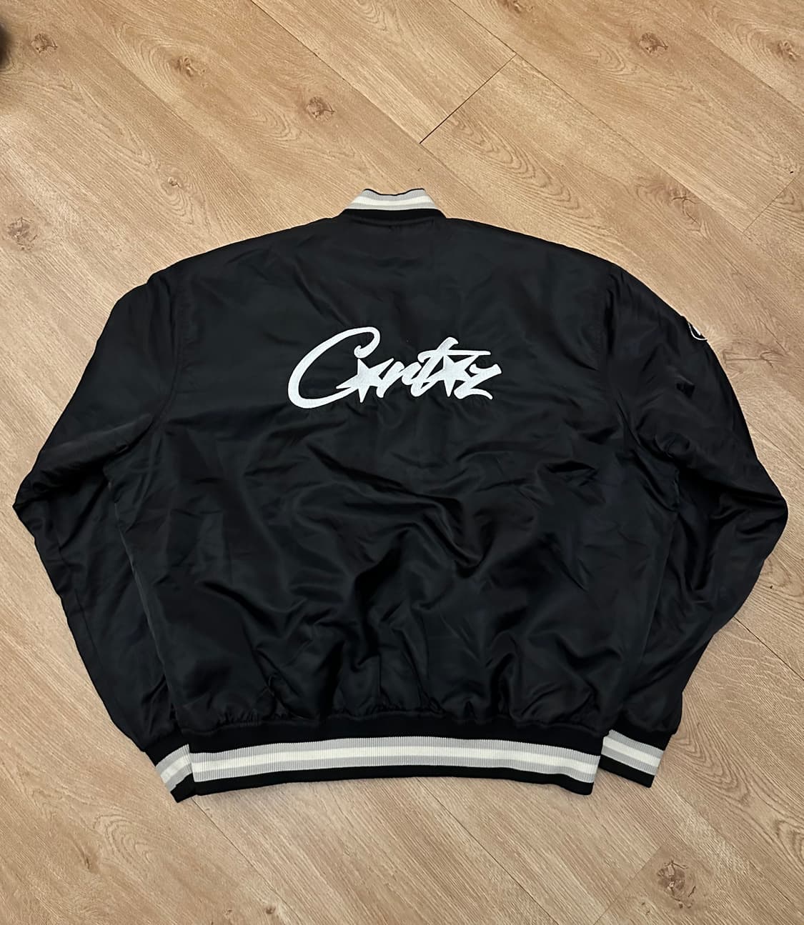 코르테이즈 봄버 자켓 CORTEIZ STADIUM JACKET  상품이미지5