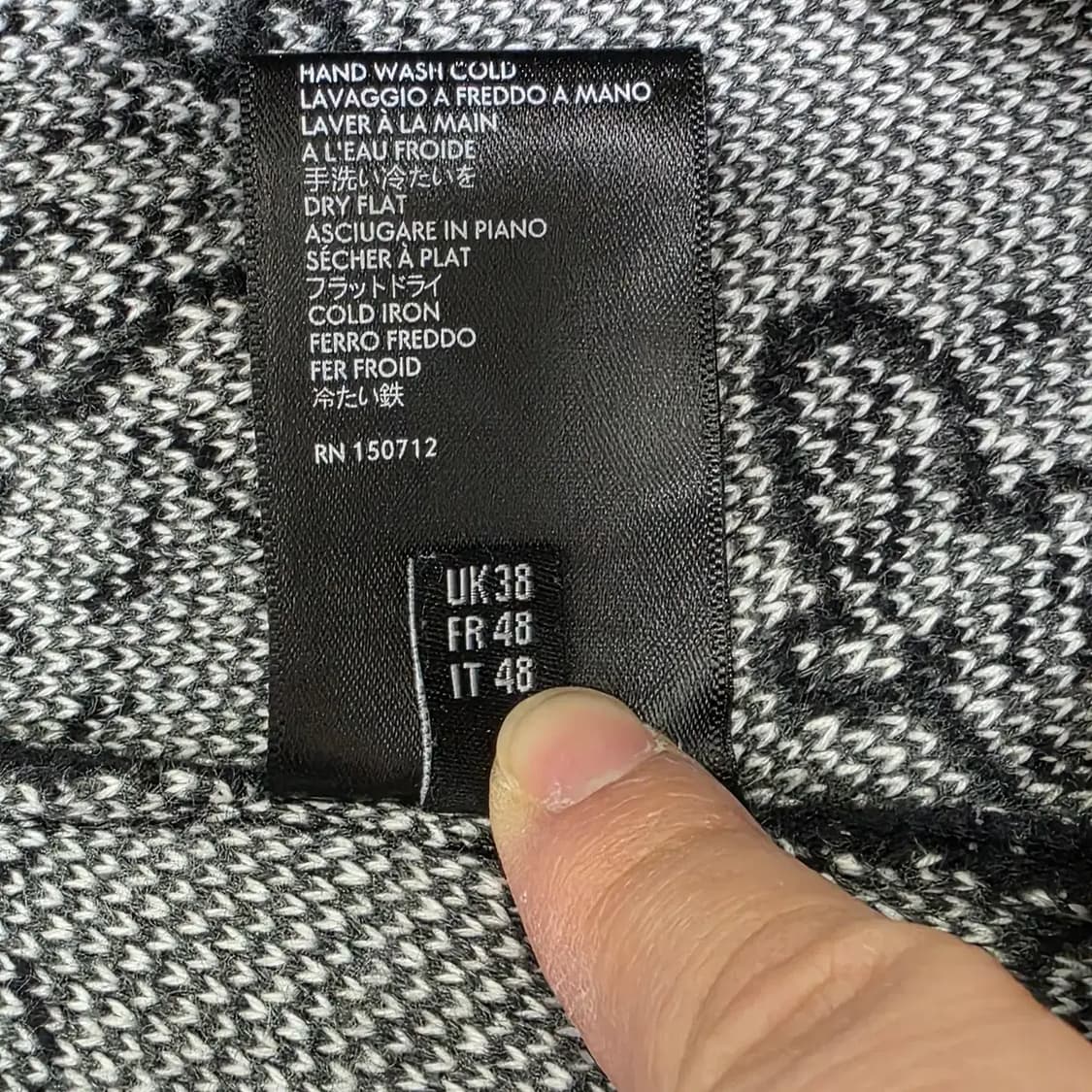 정품 Amiri 아미리 반다나 니트 반바지 M 상품이미지9