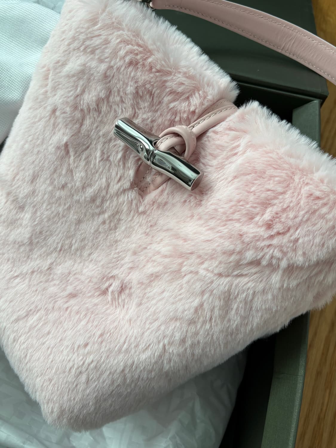 롱샴 르로조 코지 버킷백  상품이미지4