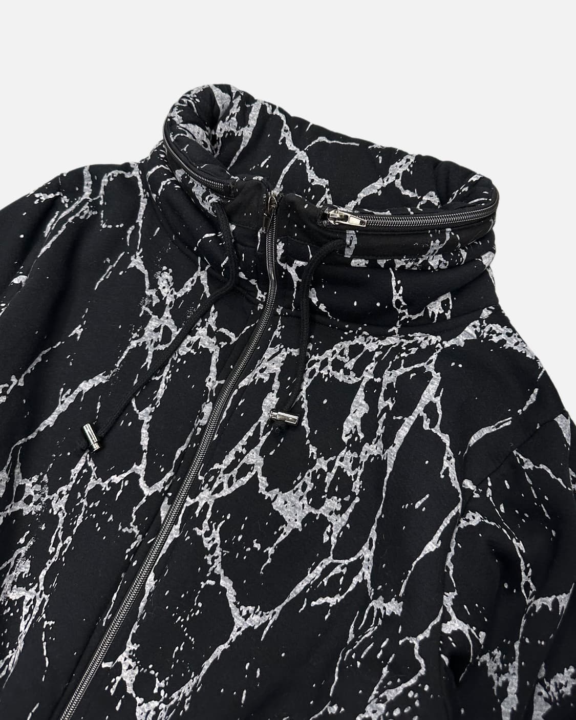 BEAUMERE grunge pattern high-nekc jacket 상품이미지3