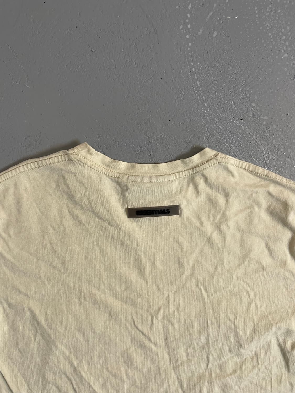 에센셜 반팔 티셔츠  상품이미지6