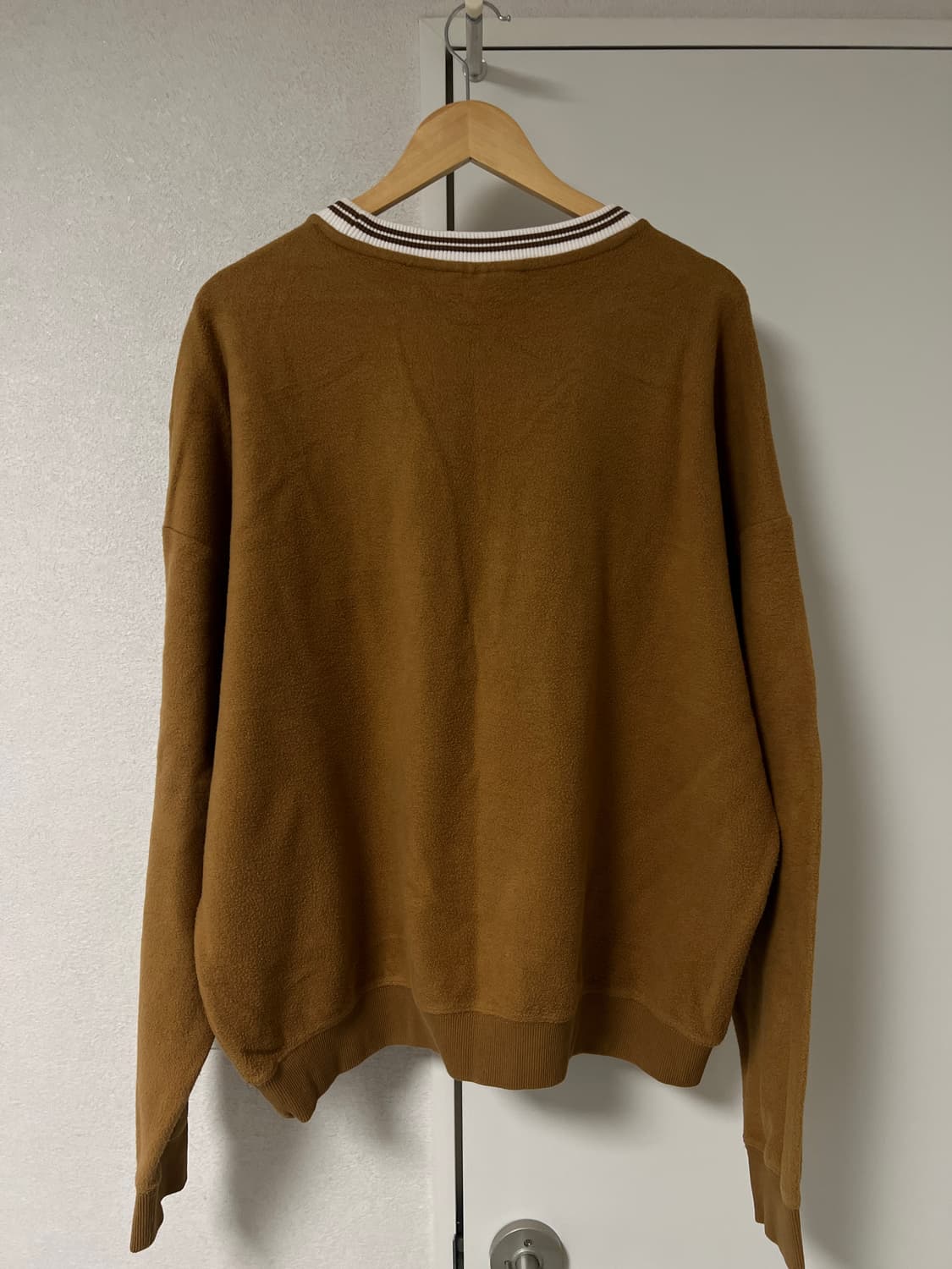 퍼킹어썸 후리스 맨투맨 상품이미지3