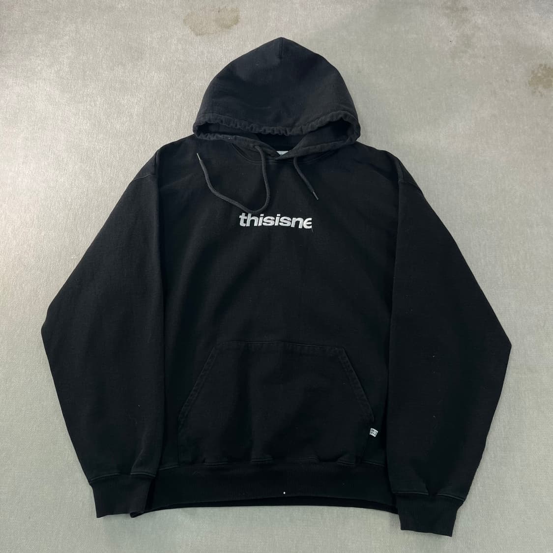 105 디스이즈네버댓 자수로고 후드티 상품이미지1