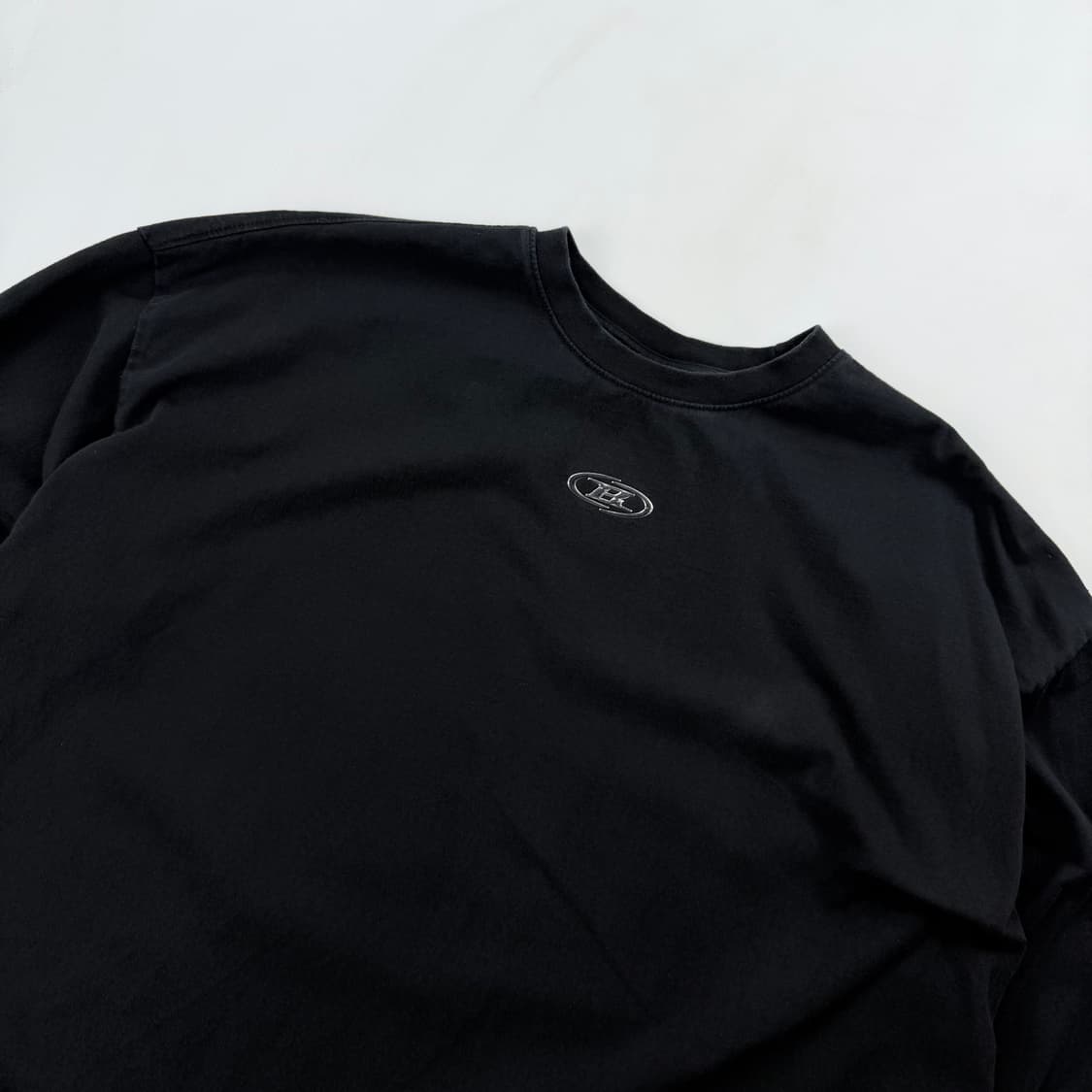 본투윈 실버B 오버핏 롱슬리브 블랙 상품이미지2