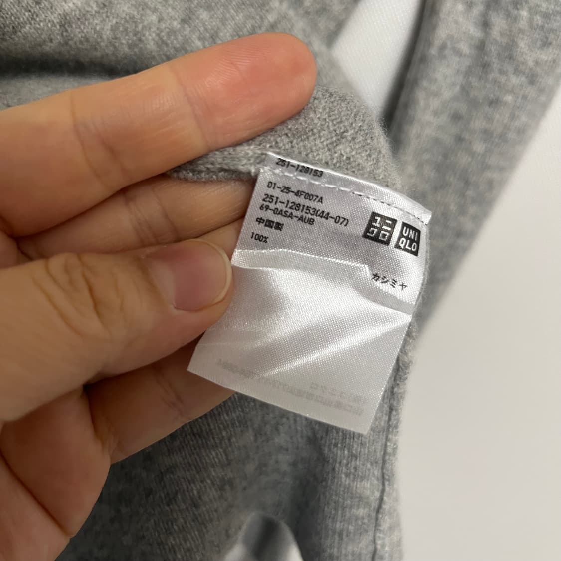 유니클로 캐시미어 100 크루넥 니트  상품이미지3