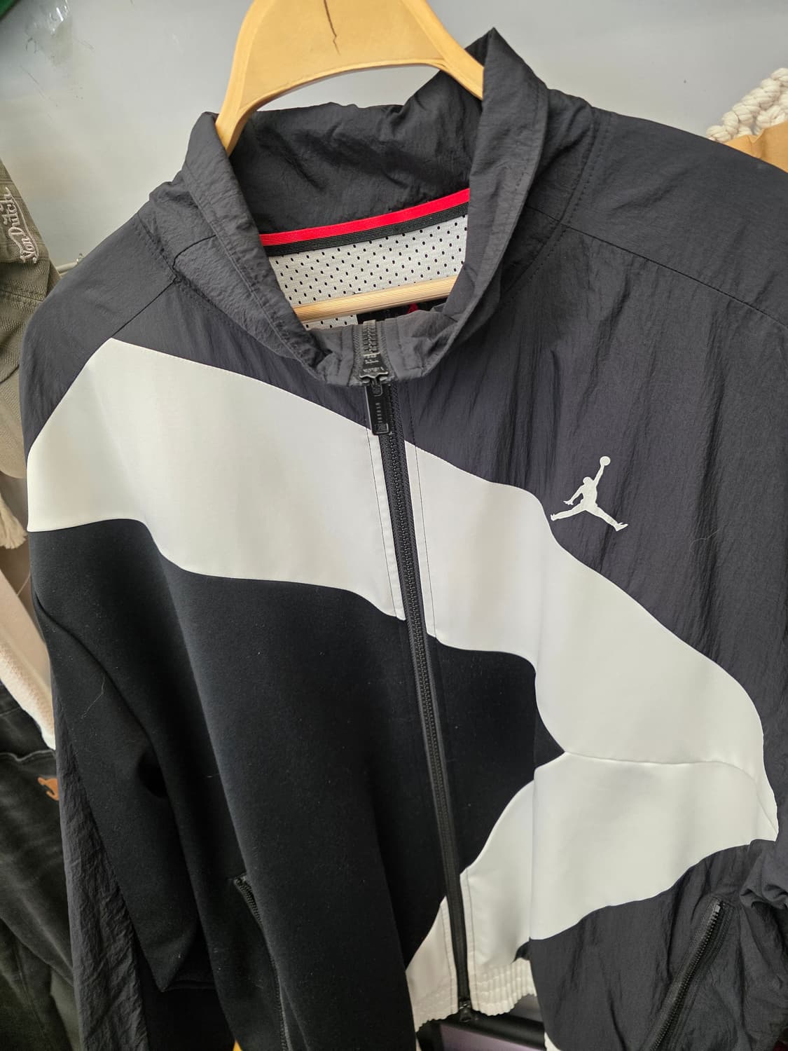나이키 에어조던 범고래 바람막이 자켓 M 상품이미지2