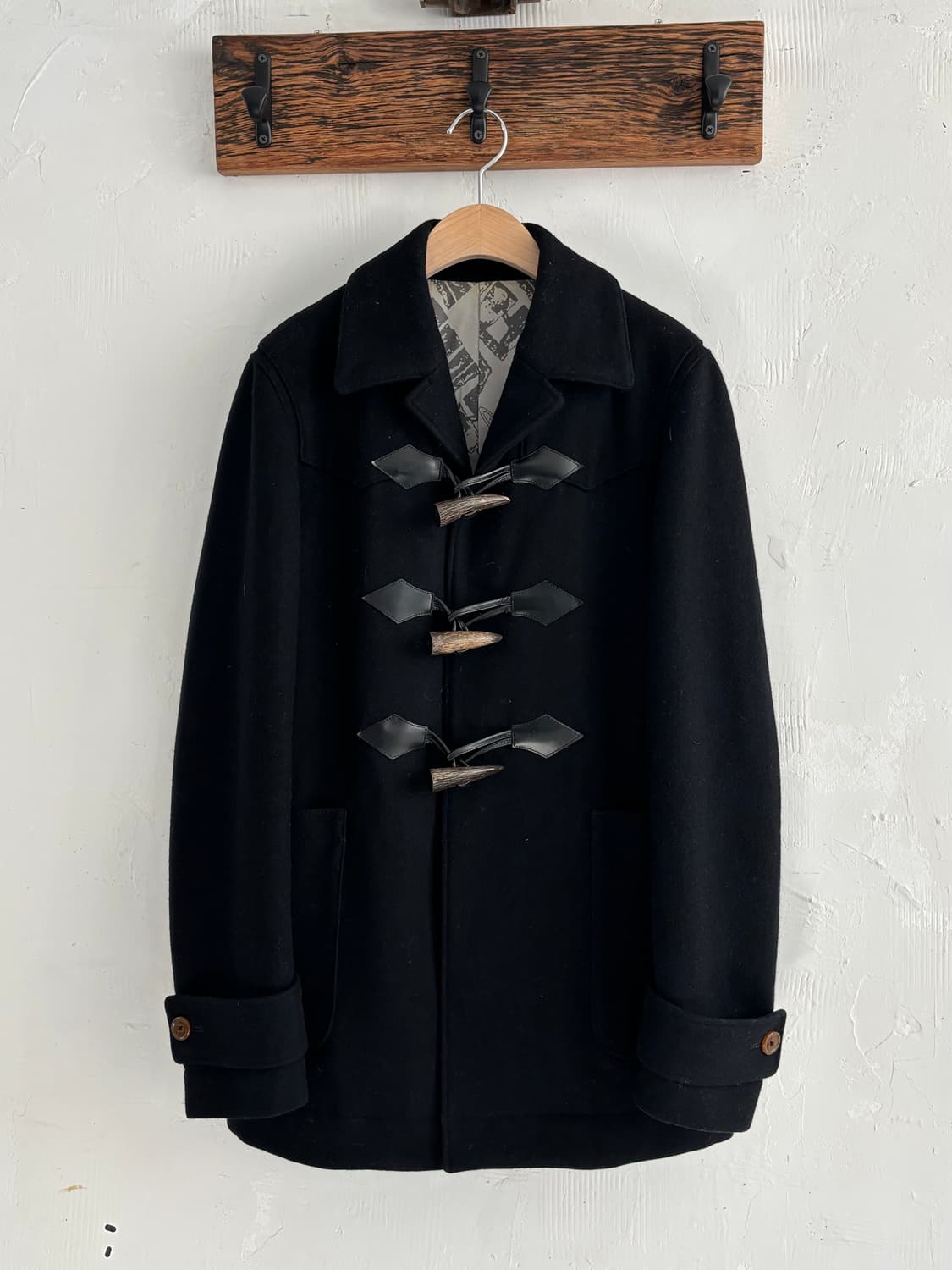 Vivienne Westwood 비비안웨스트우드 맨 블랙컬러 더플 코트 상품이미지4