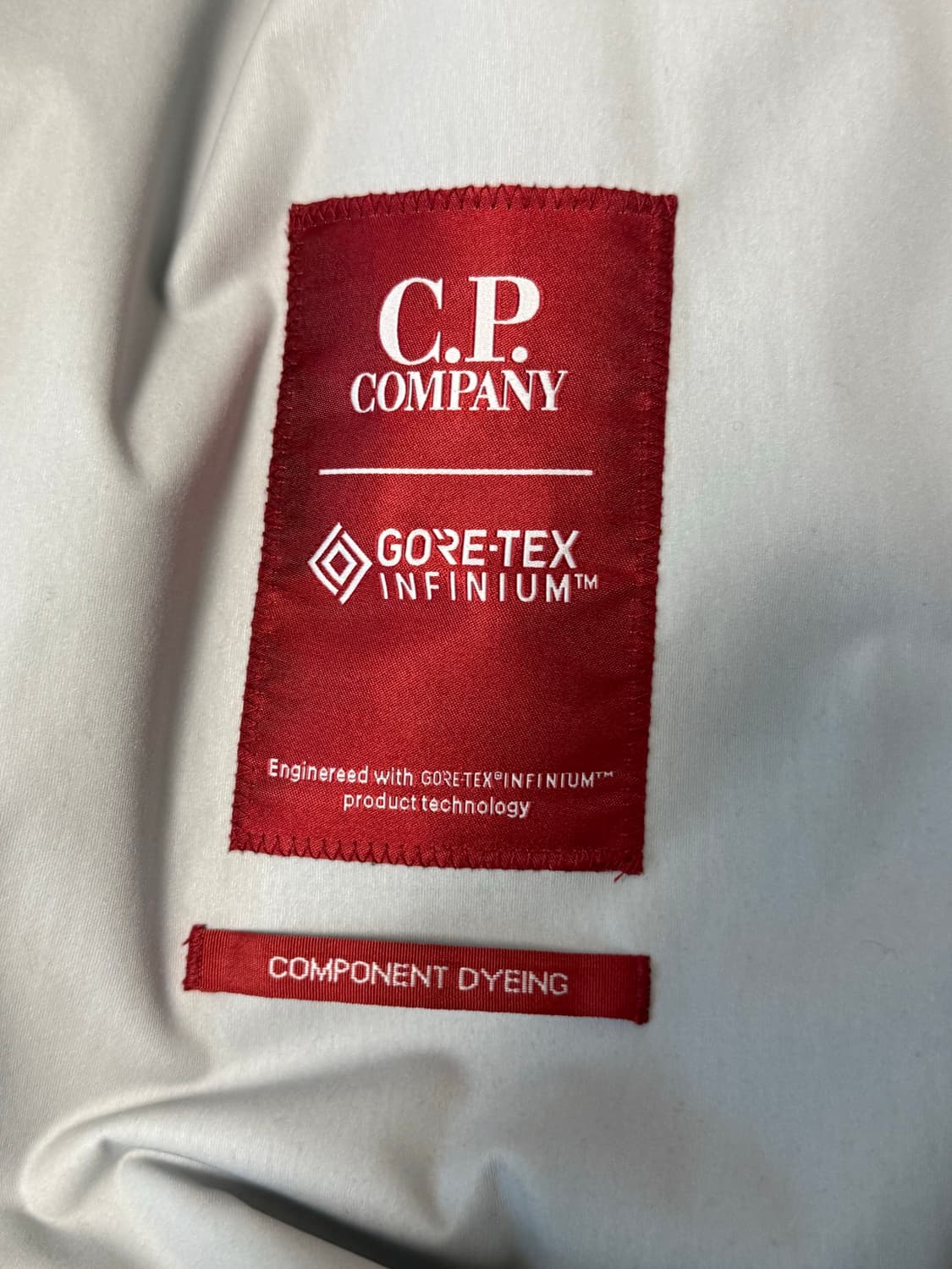 Cp company 씨피컴퍼니 인피니움 고어텍스 피쉬테일 야상 상품이미지4