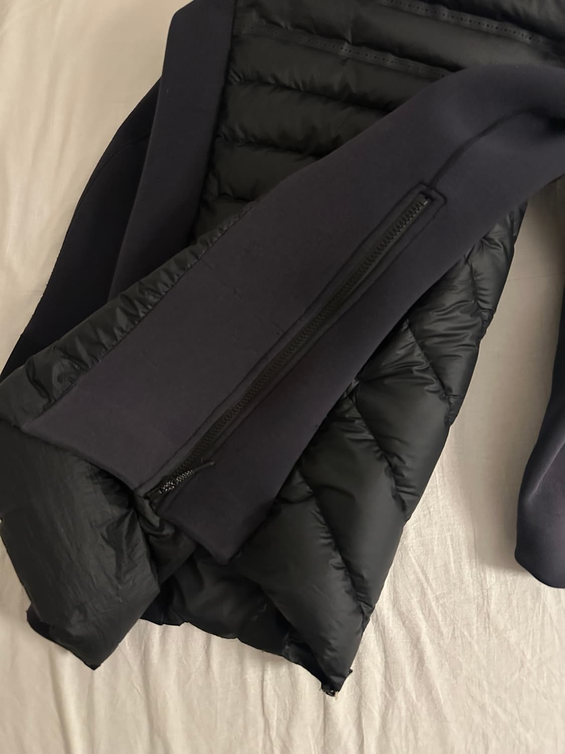 다크쉐도우 맛 나이키 패딩 상품이미지2