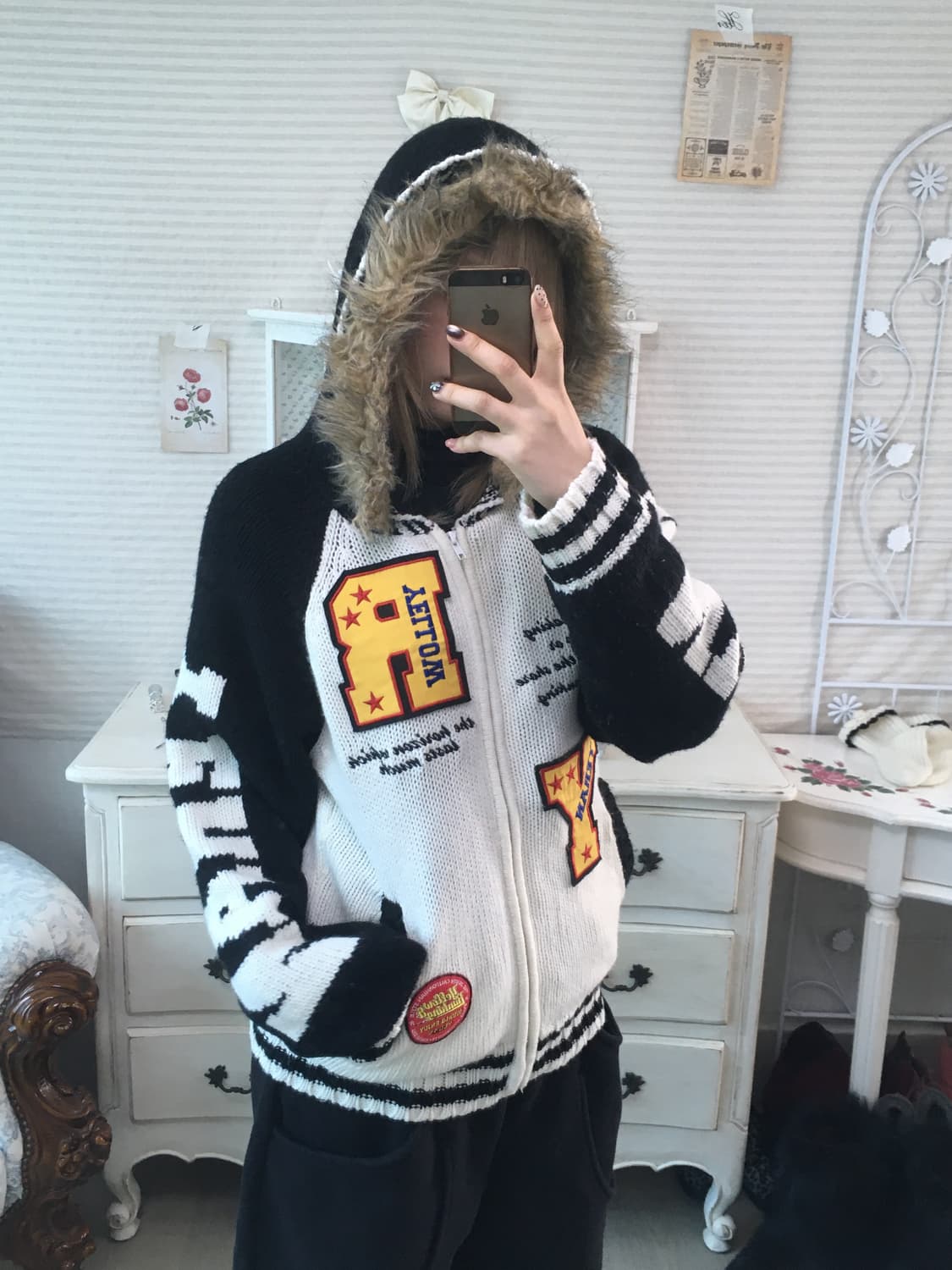 일본빈티지 퍼후드 패치 레터링 니트 집업 상품이미지3