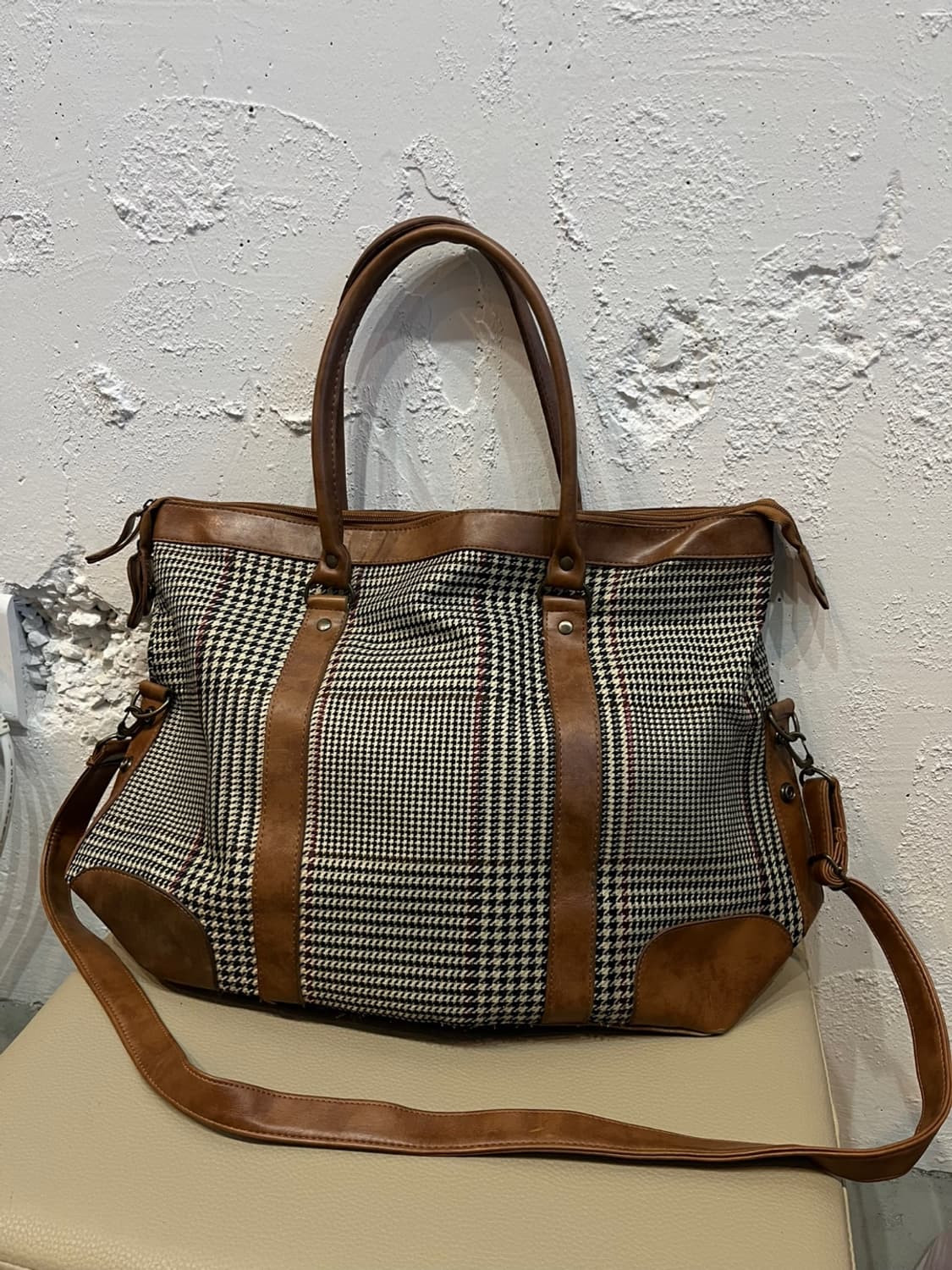 NAFNAF 빈티지 체크 레더 트리밍 크로스 토트백 상품이미지1