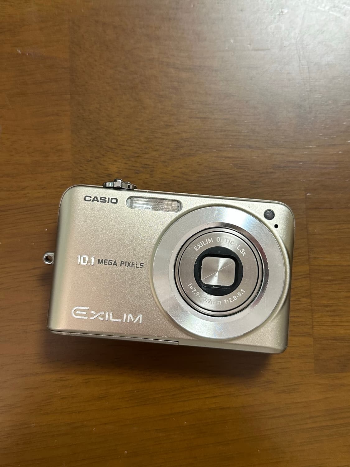 카시오 엑슬림 z1050 골드(르세라핌 은채 디카)작례포함 상품이미지1