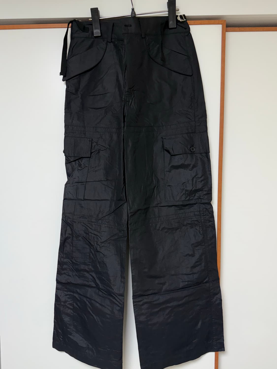 COSMOSS coated cargo pants 코스모스 카고 팬츠 상품이미지3
