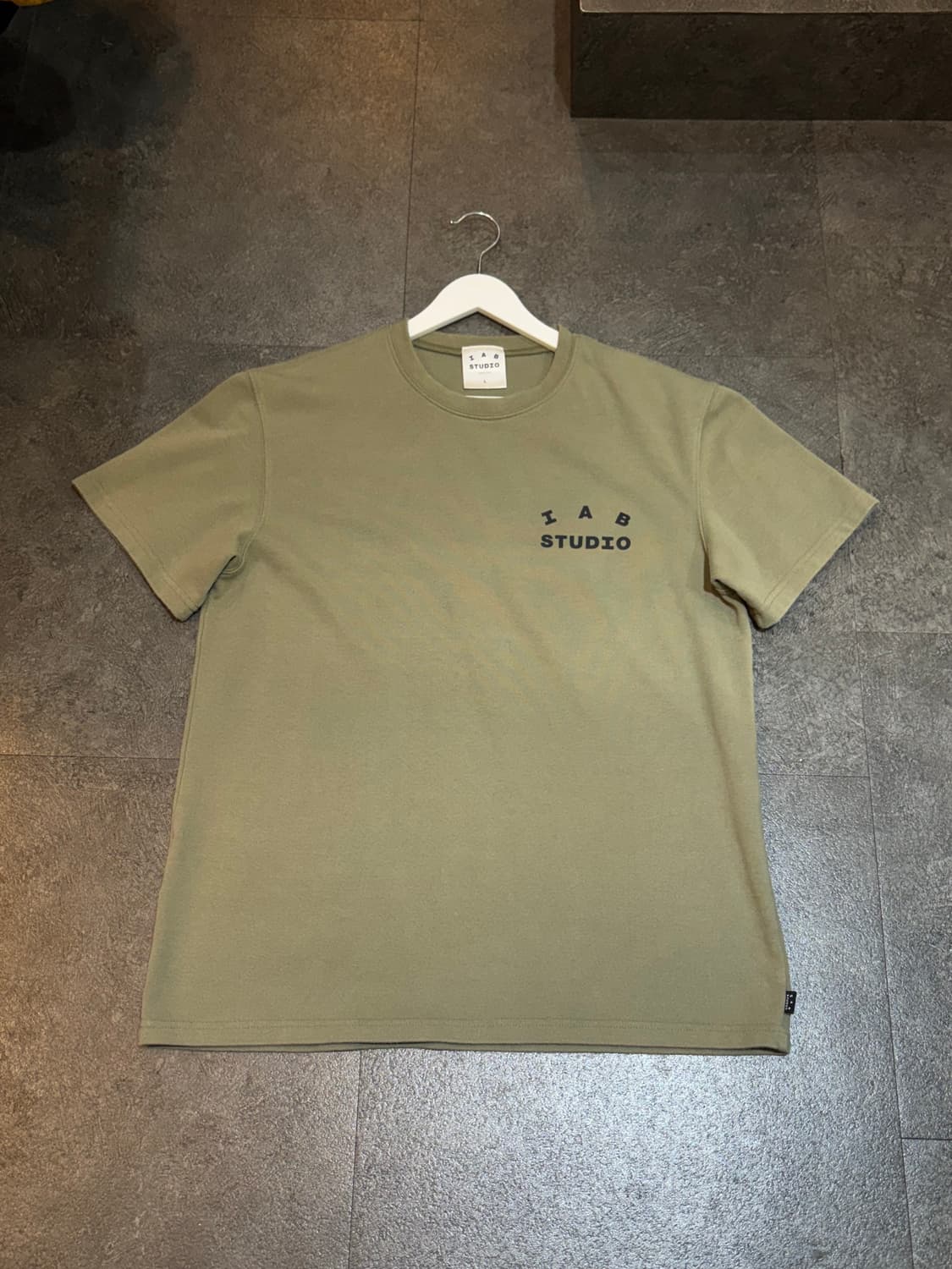 아이앱스튜디오 반팔 티셔츠 L 상품이미지2
