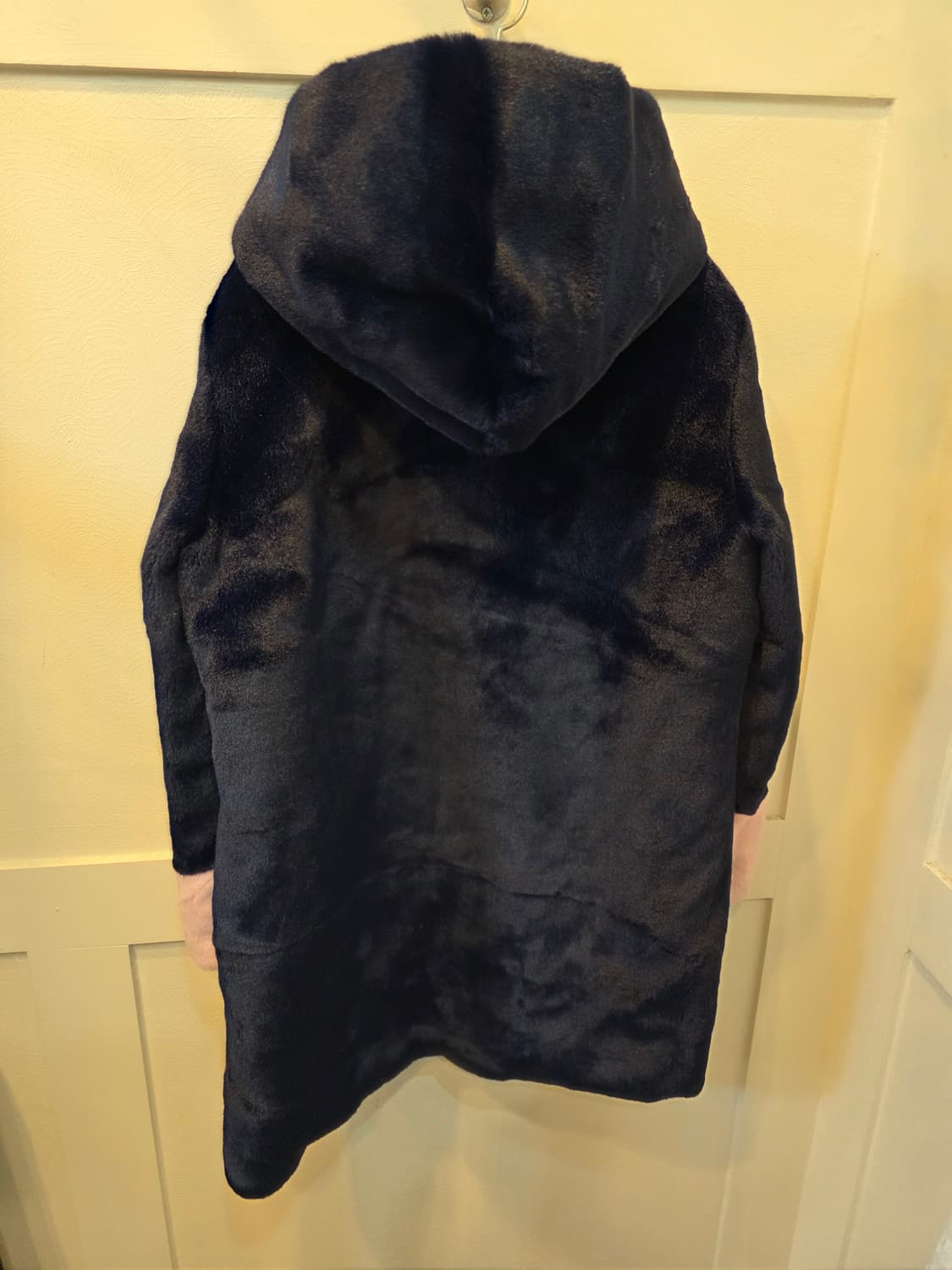 랭앤루 네이비 앤 핑크 에코퍼 코트 상품이미지5