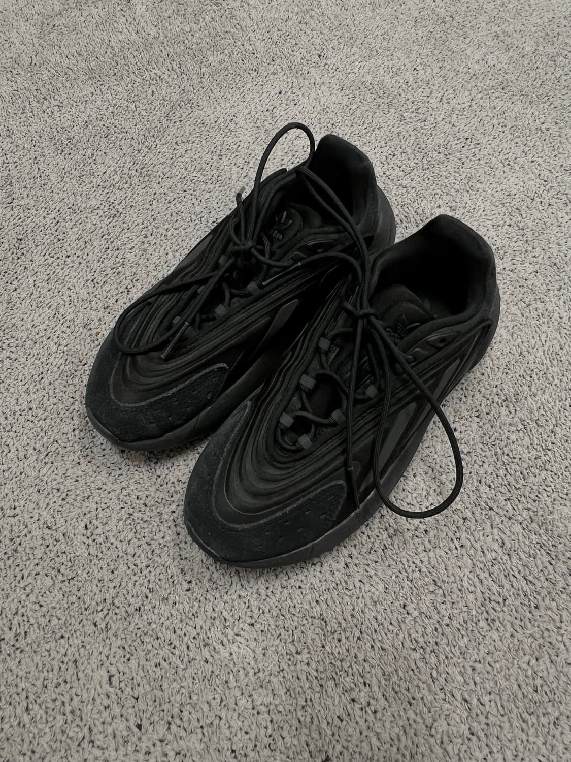 (220) 아디다스 오젤리아 트리플블랙 상품이미지1