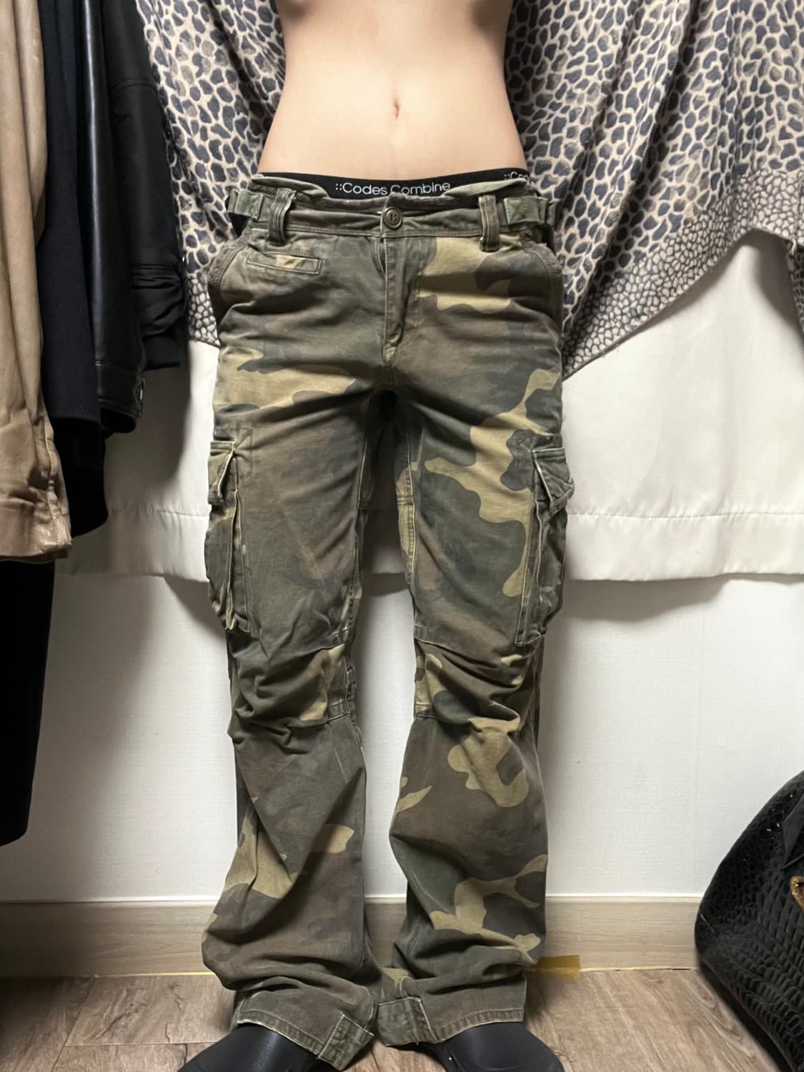 빅포켓 디테일 카모 카고팬츠 상품이미지1