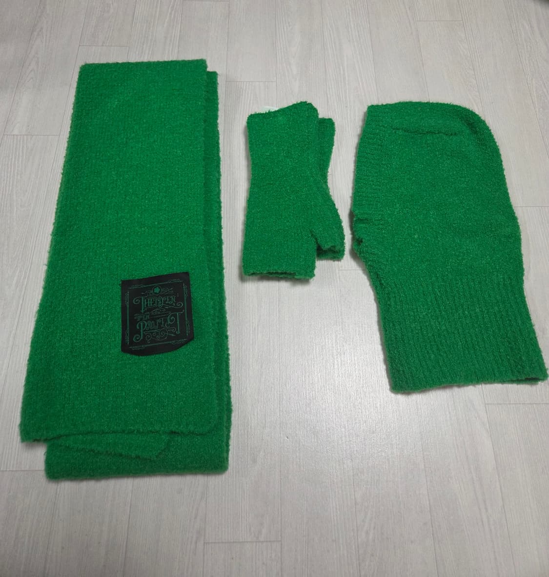 더아이덴티티 머플러셋 팝니다 상품이미지5