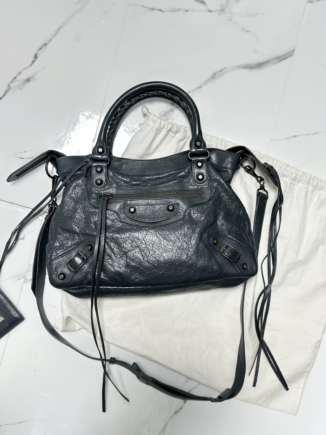 [A 정품] 발렌시아가 시티 모터백 타운 다크그레이 상품이미지2