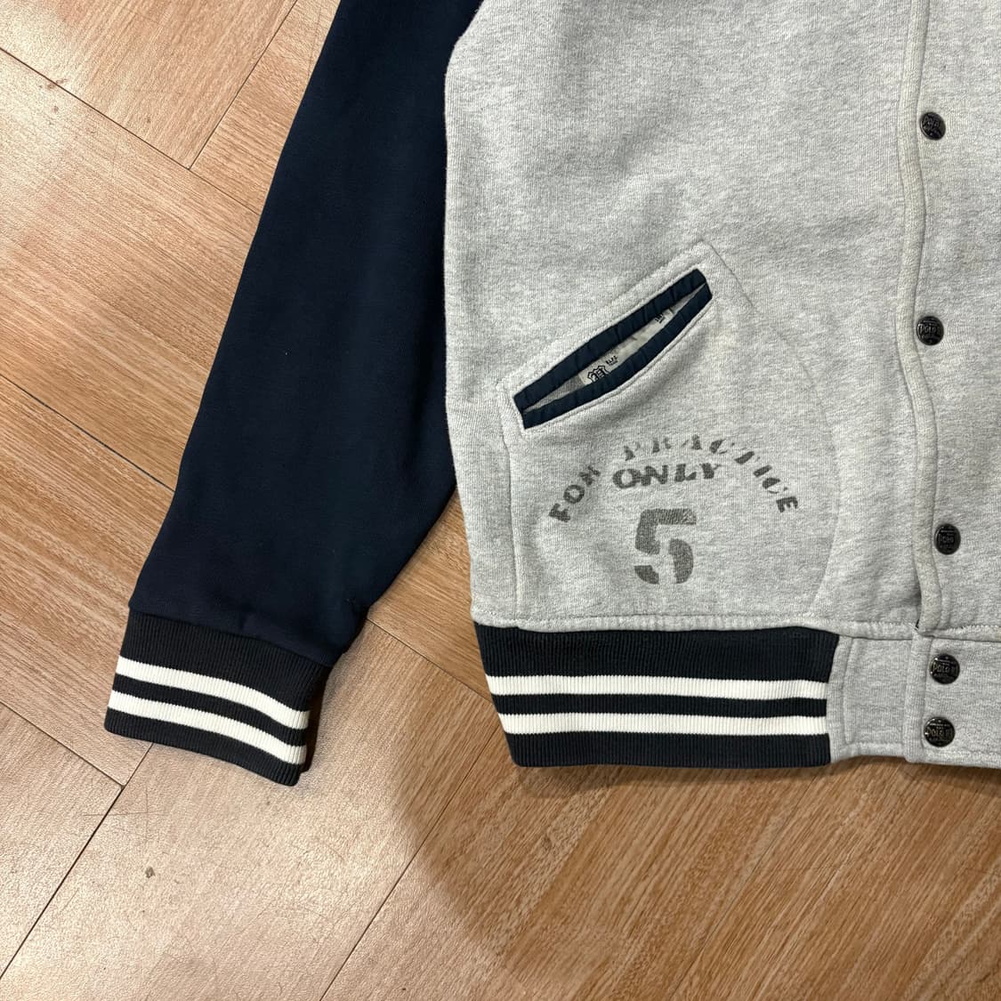 폴로 랄프로렌 그레이&네이비 플리스 바시티 자켓 상품이미지3