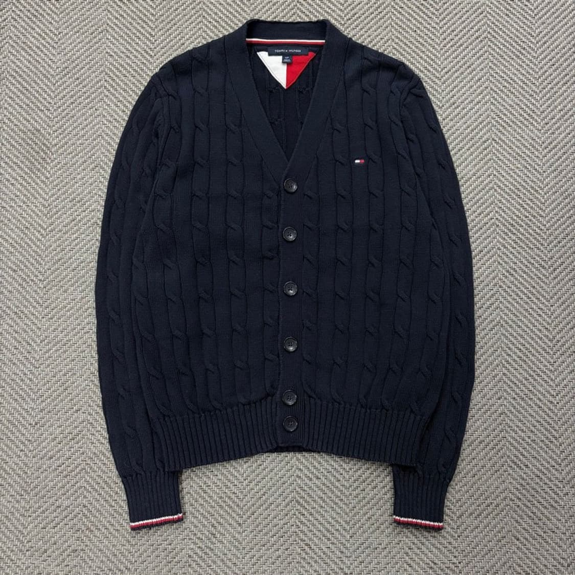 타미힐피거 캐이블 니트 가디건 v2699 상품이미지1