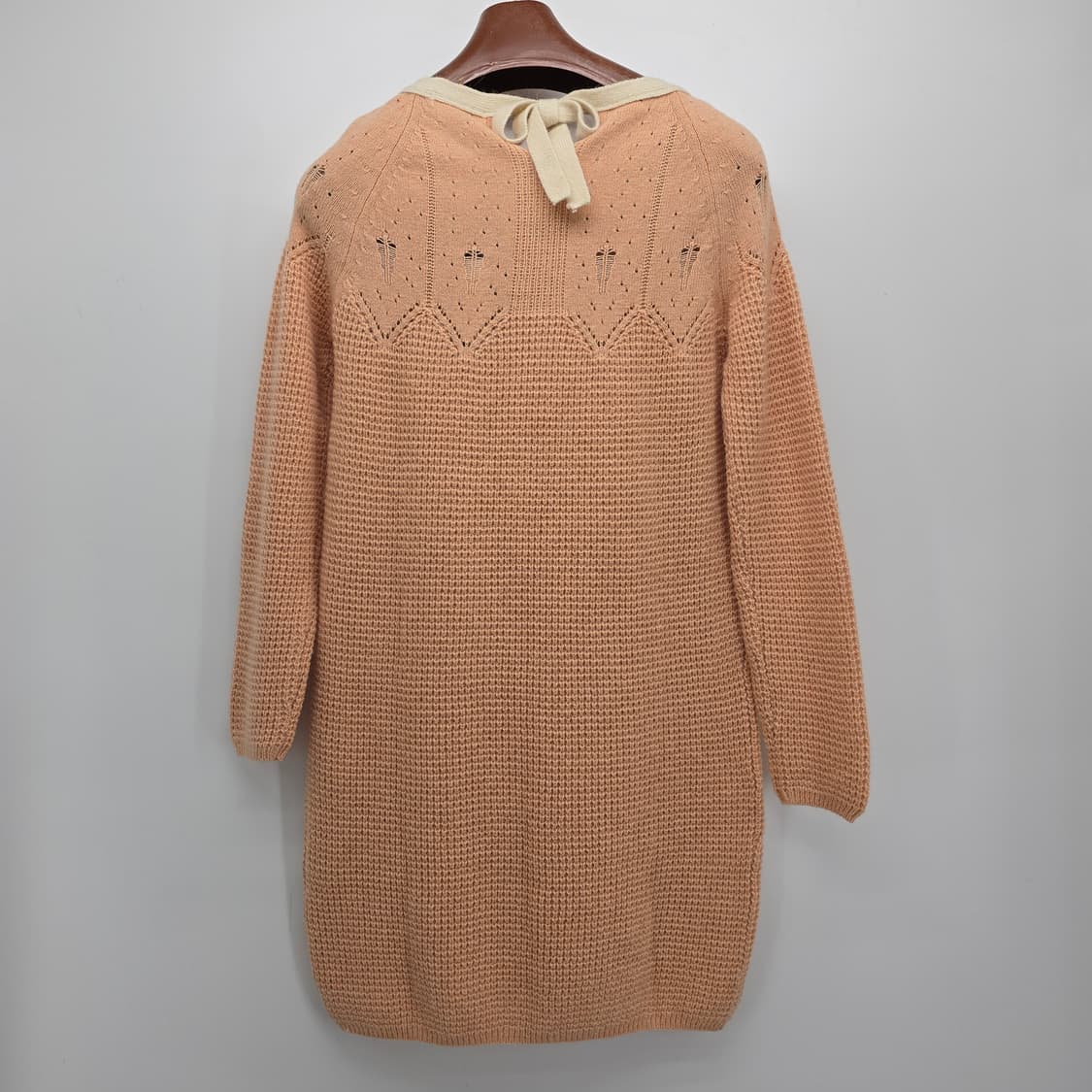 로엠 피치 핑크 울 니트 원피스 뒷리본 포인트 (미착용) 상품이미지5