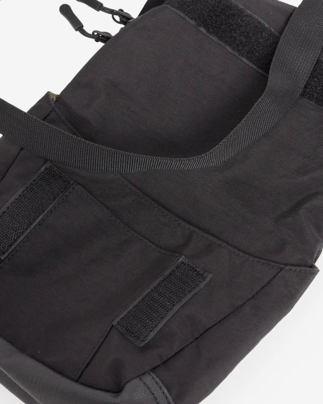브라운브레스 STRIVE MINI MESSENGER BAG - BLAC 상품이미지4