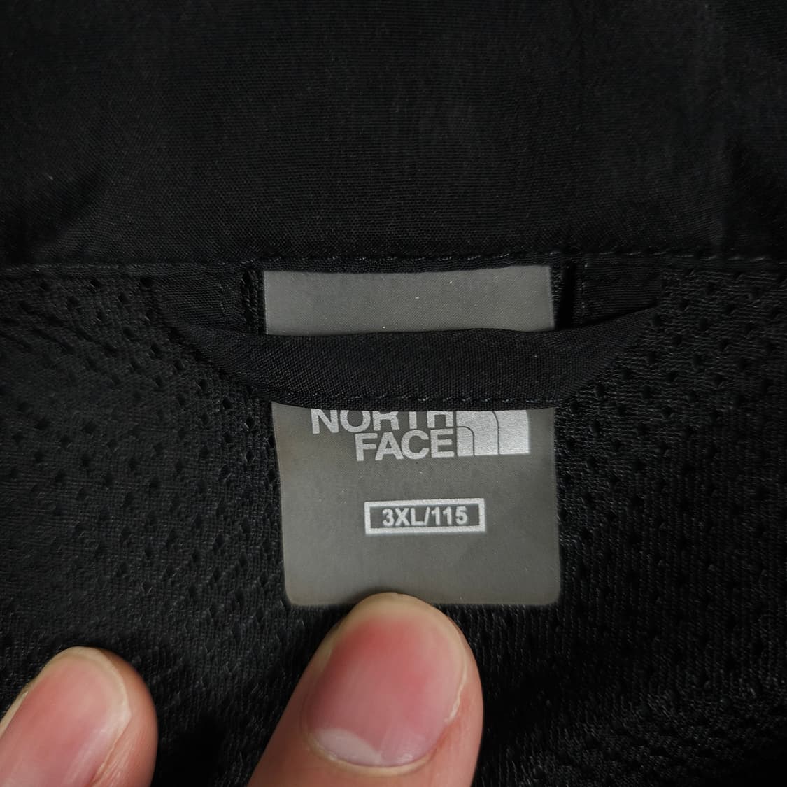 노스페이스 바람막이 블랙 상품이미지4