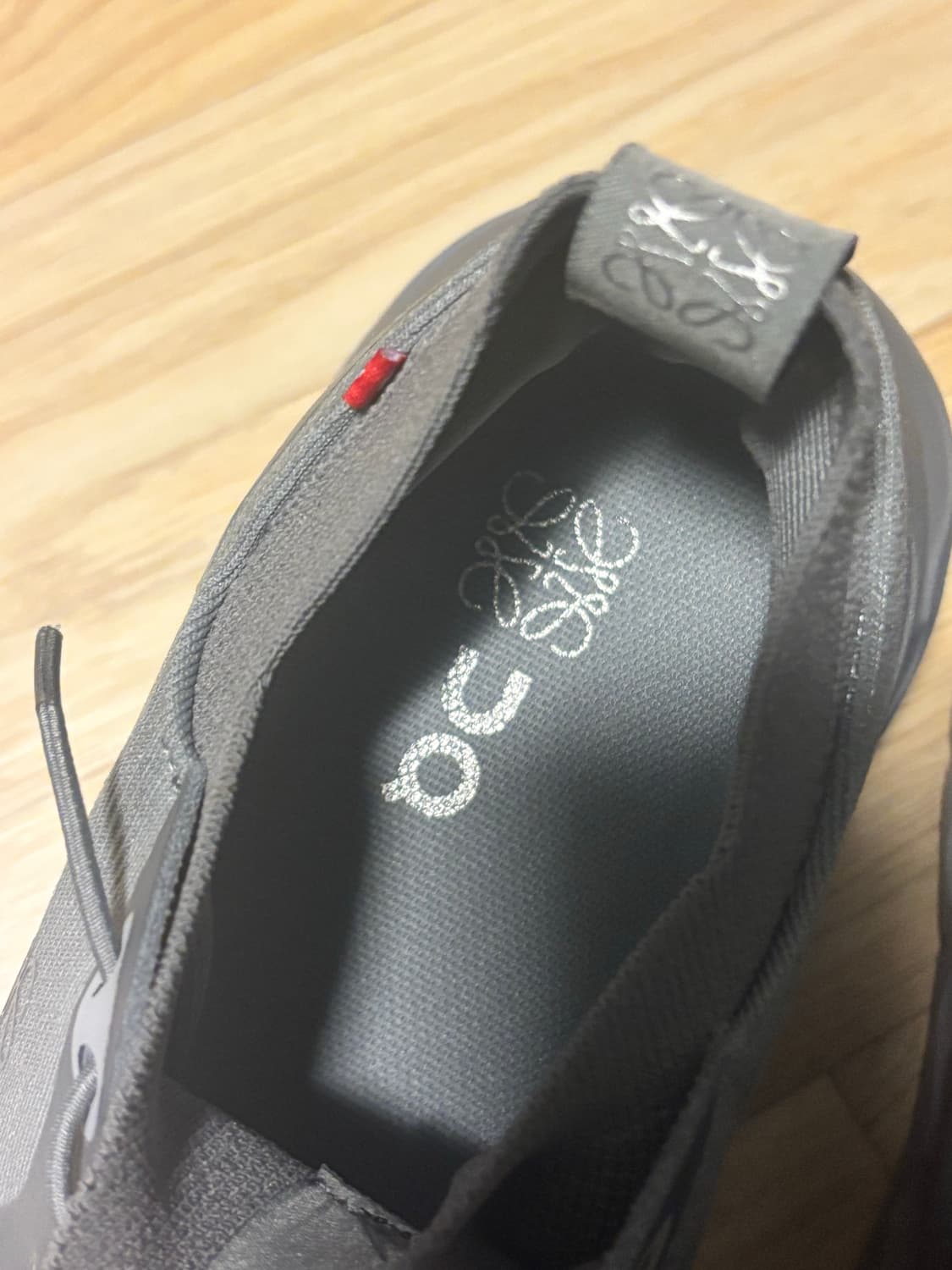 온러닝 로에베 on running loewe 클라우드틸트 265 새상품 상품이미지5