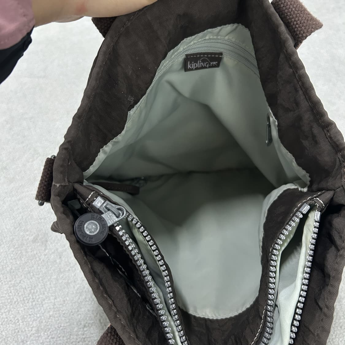 키플링 브라운 토트백 + 키링 상품이미지4