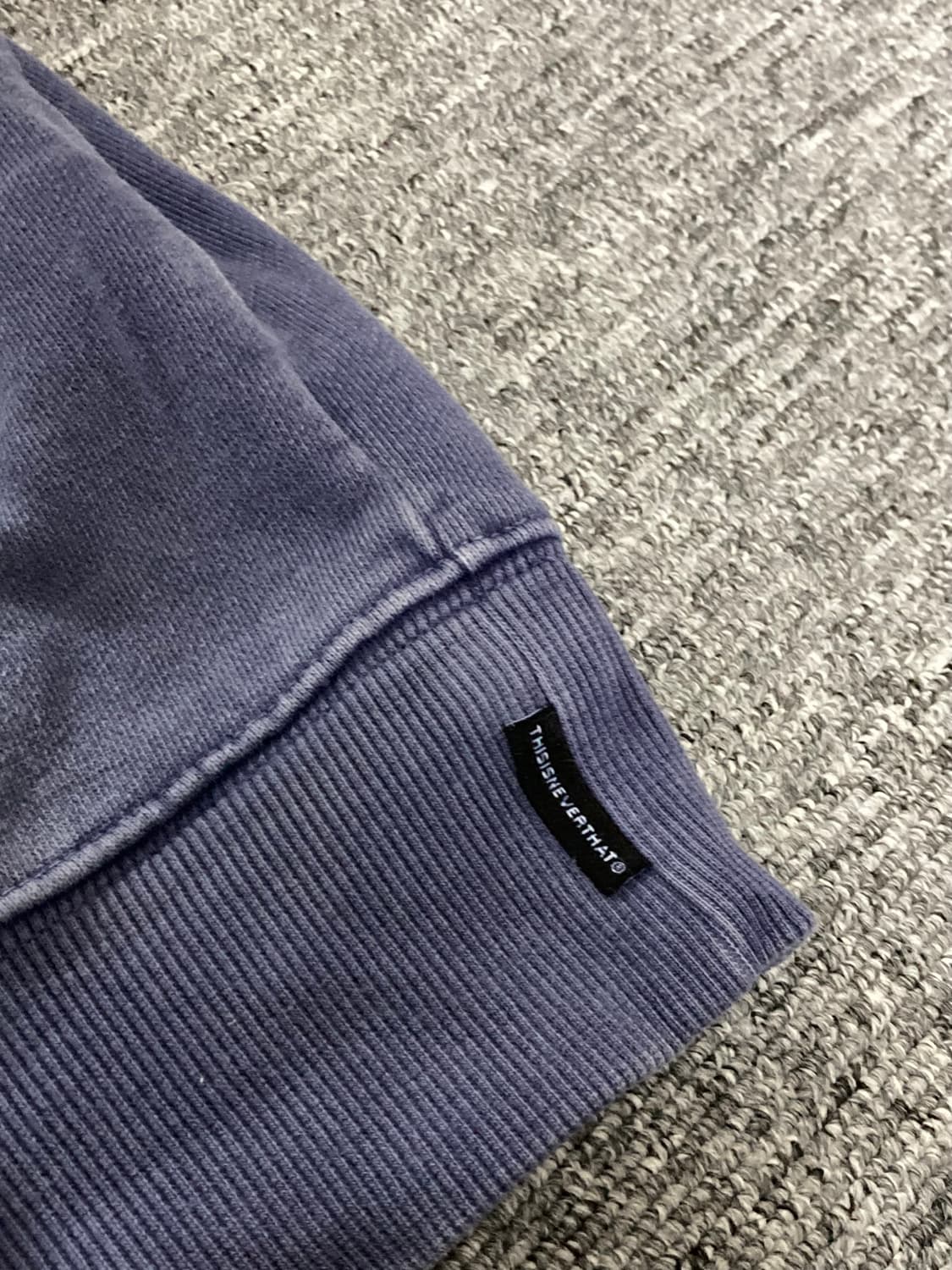 디스이즈네버댓 네이비 맨투맨 L 상품이미지4