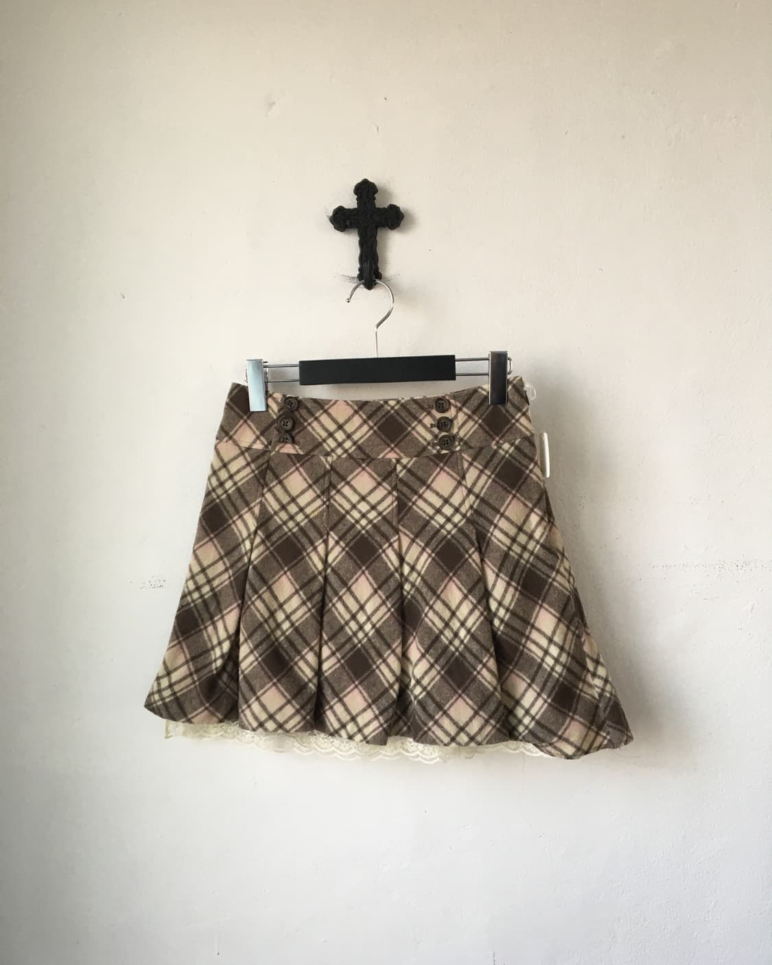 Button point check pattern pleats skirt 상품이미지1
