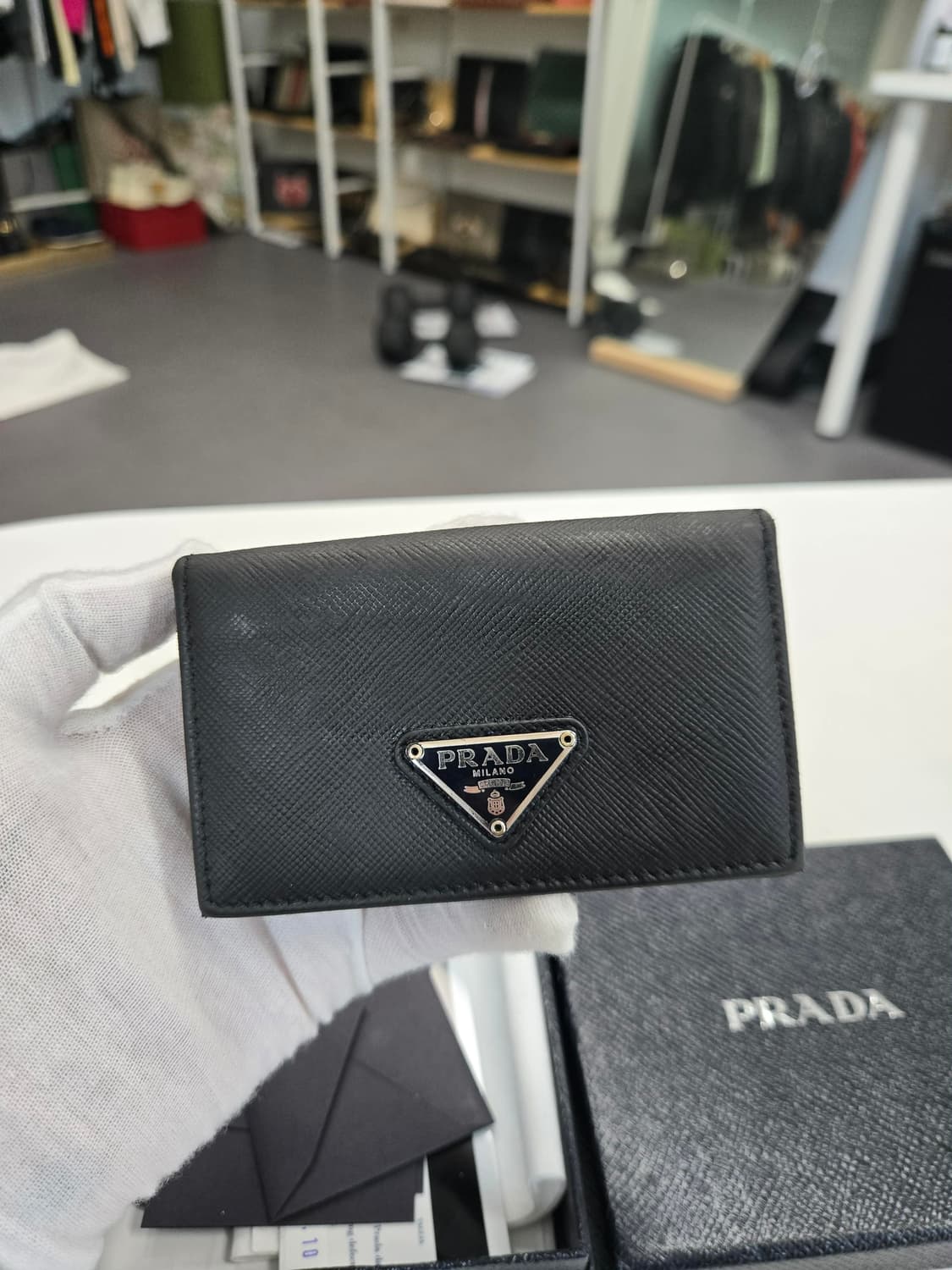 [40%할인] 프라다 사피아노 카드 반지갑 상품이미지1
