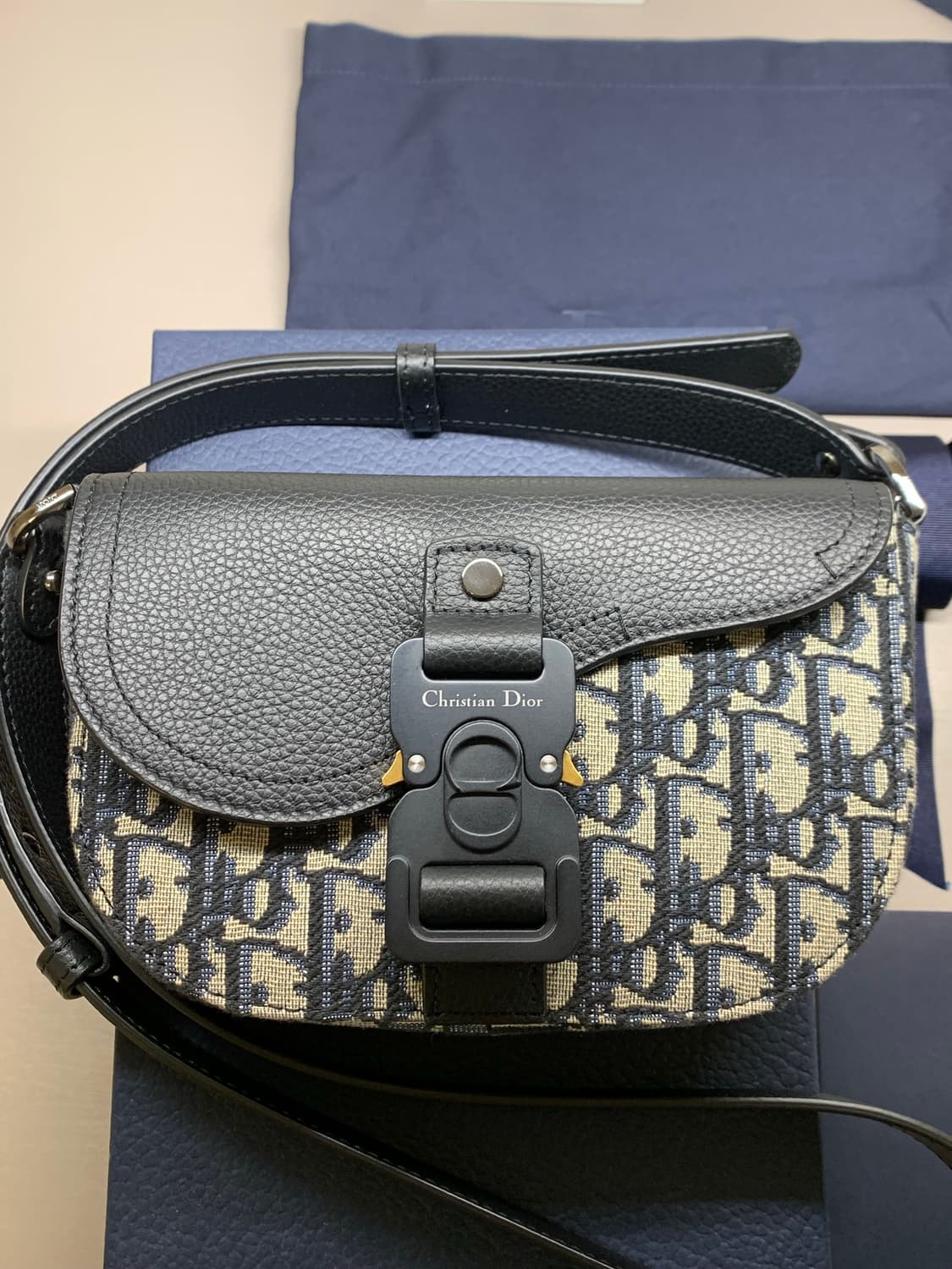 새상품 디올 새들 스트랩 크로스백 상품이미지3