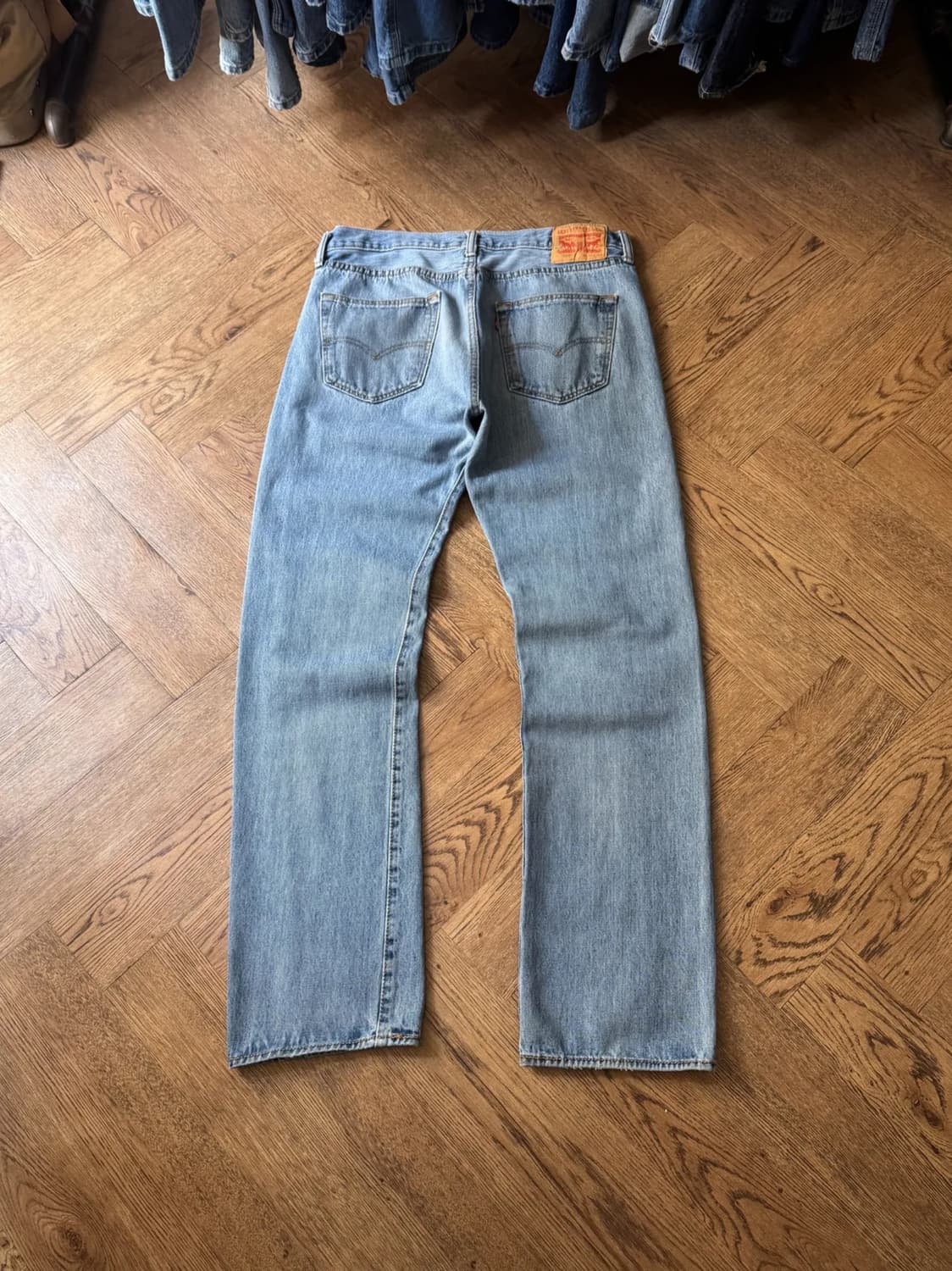 [34]리바이스 501 라이트블루 워싱 스트레이트 데님 팬츠 상품이미지1