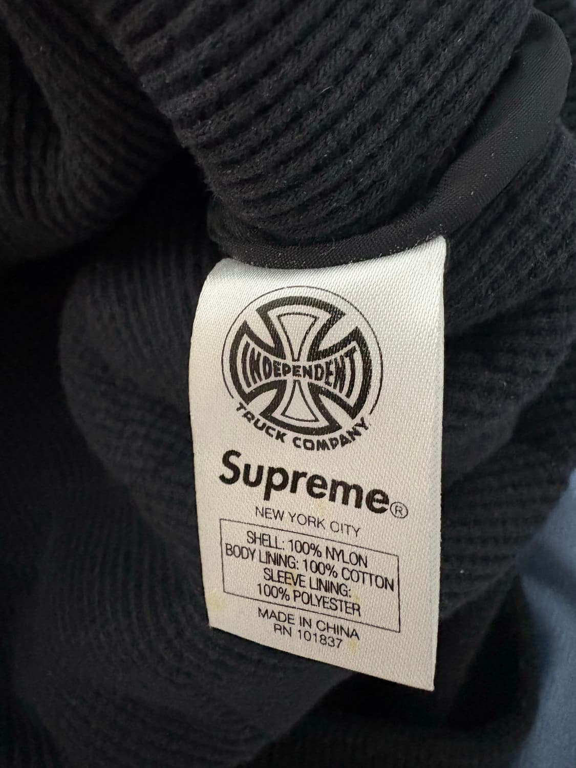 Supreme X Independent 퀼팅 자켓 상품이미지4