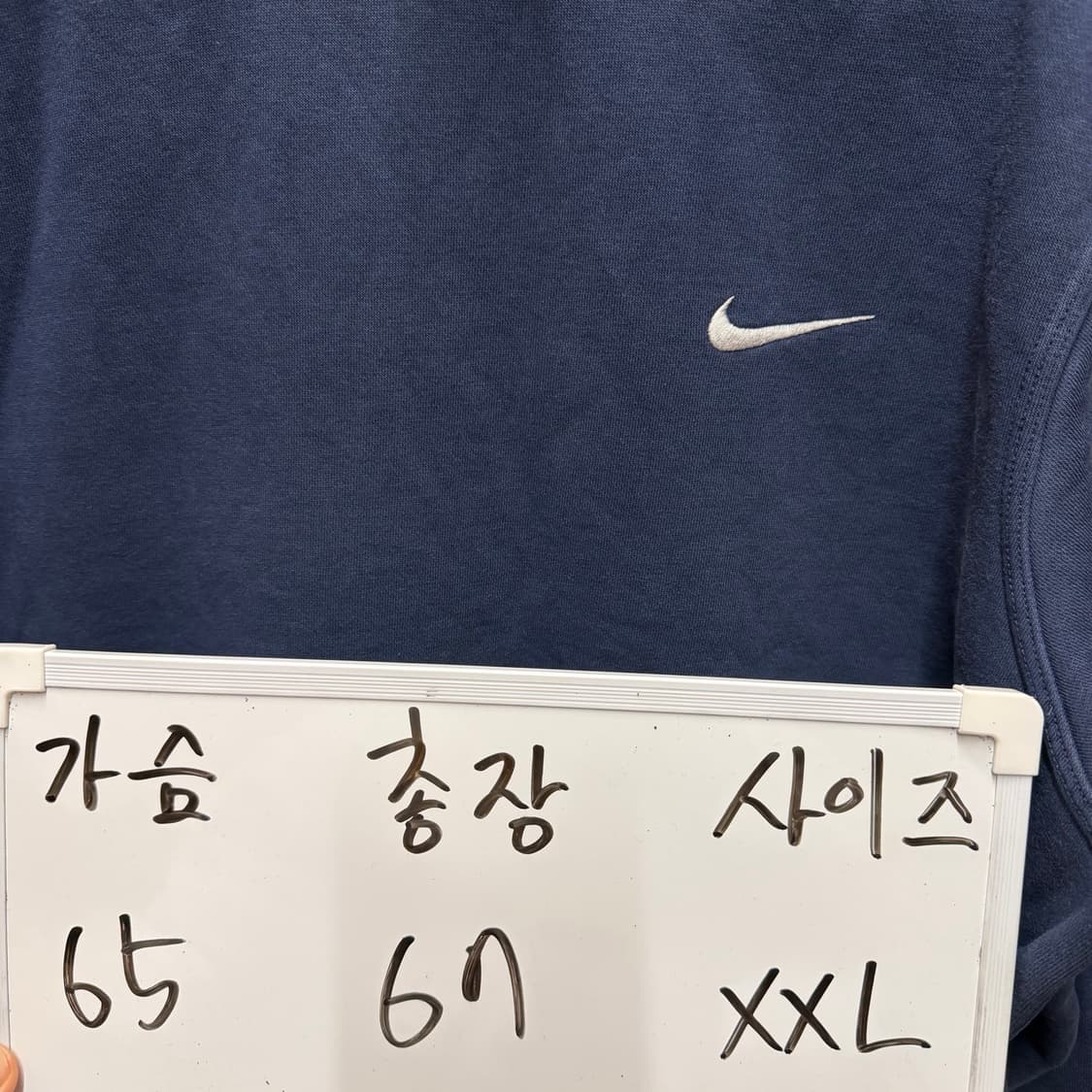 나이키 기본 스우시 맨투맨 네이비 상품이미지2