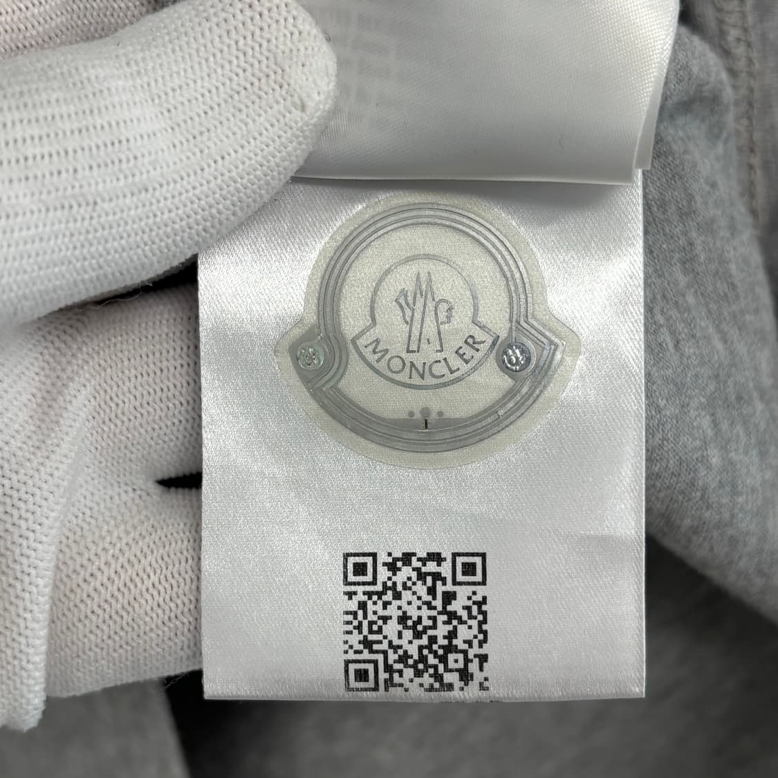 [M]몽클레어 오프화이트 니트 반팔티 상품이미지4