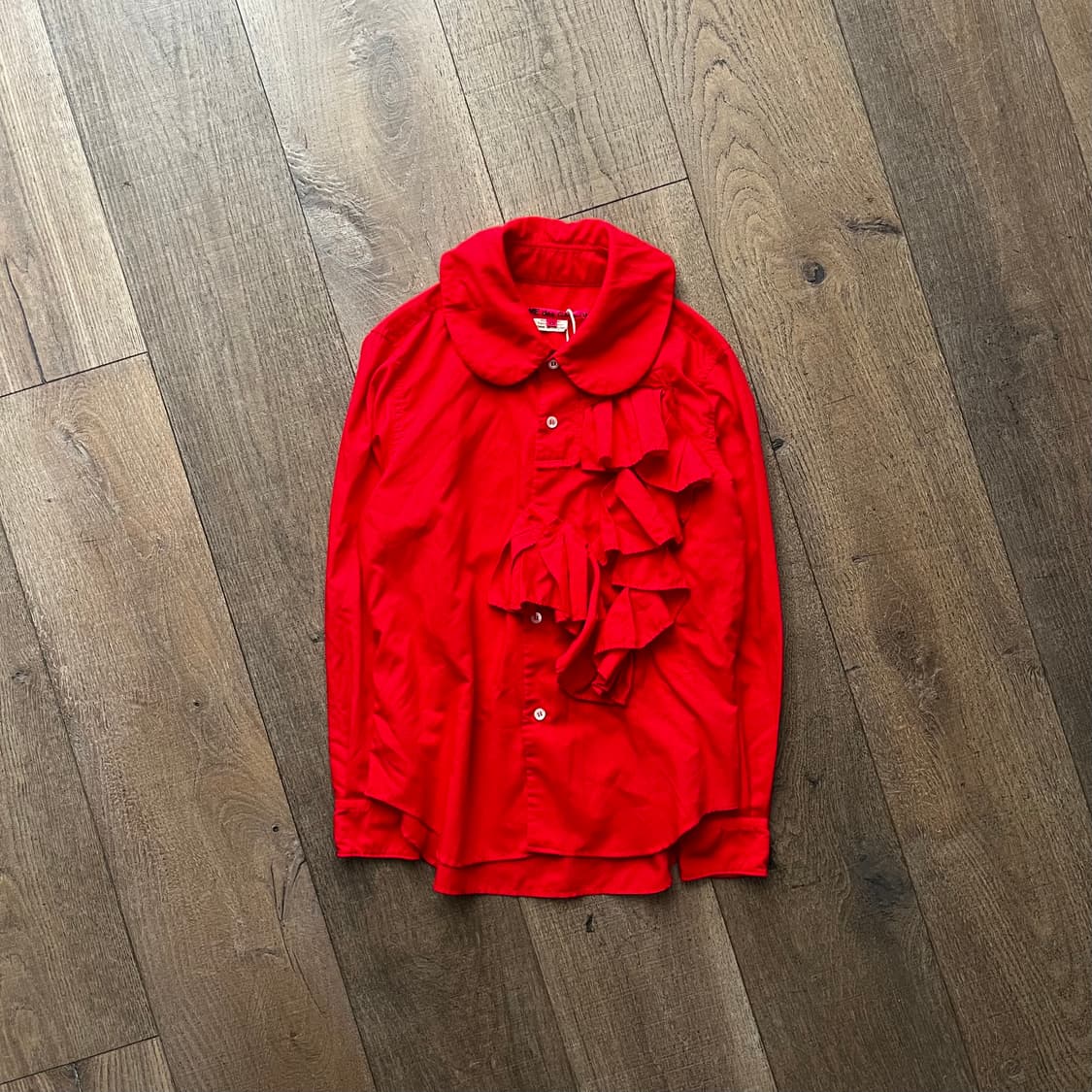Red Ruffle Big Collar Blouse 상품이미지1