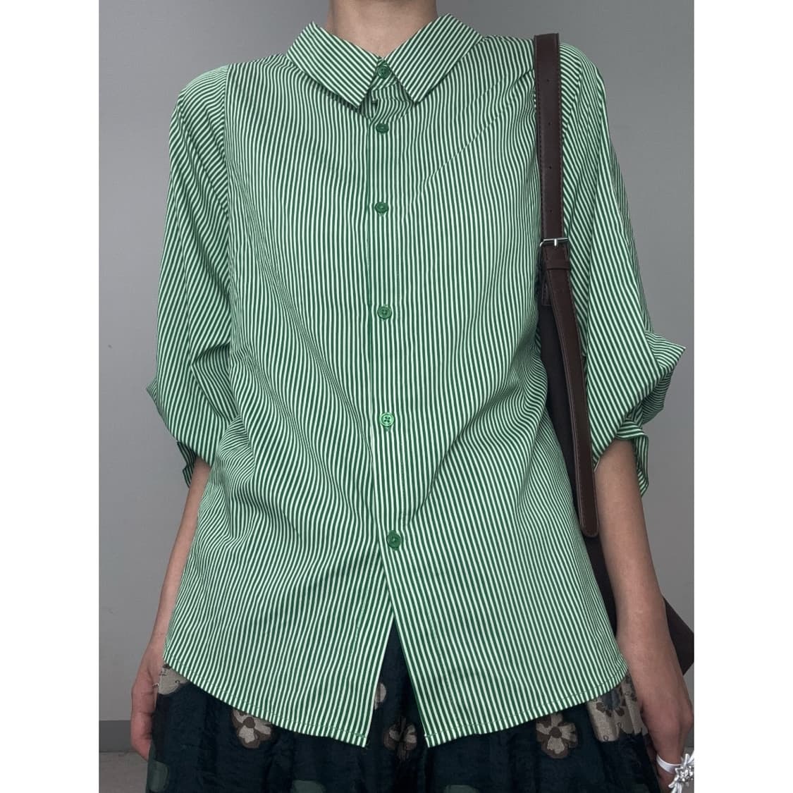 빈티지 그린 스트라이프 블라우스 상품이미지1