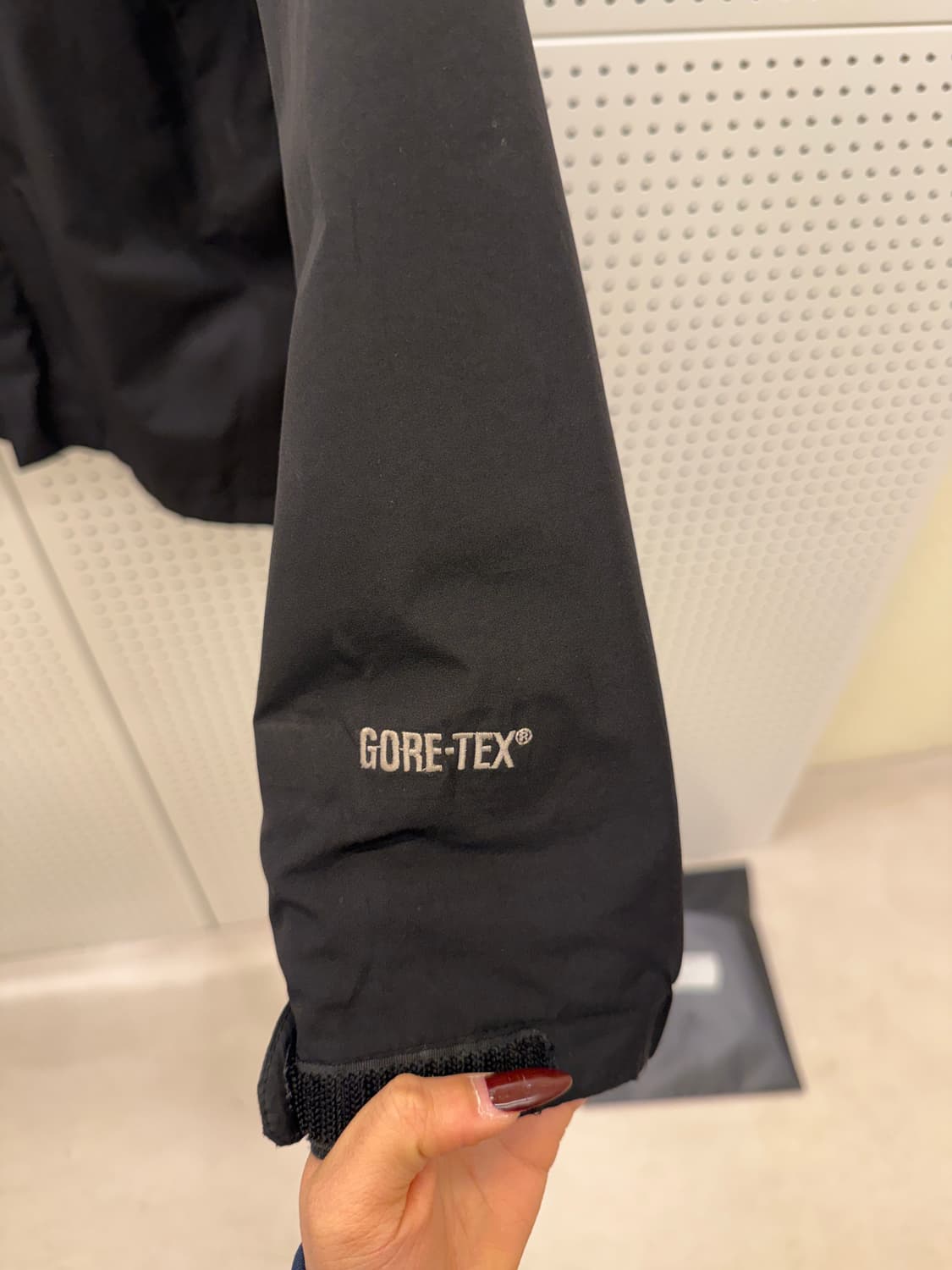 노스페이스 고어텍스 쉘 자켓 블랙 U1670 상품이미지6