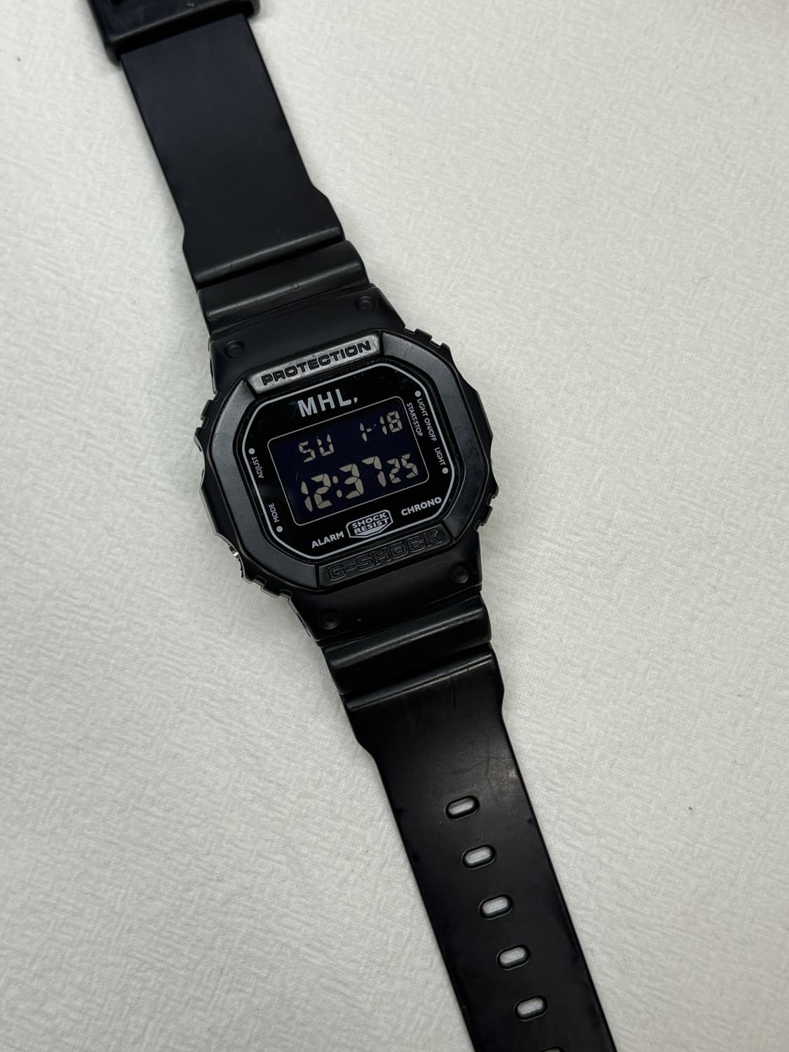 MHL x G-SHOCK 콜라보 시계 상품이미지2