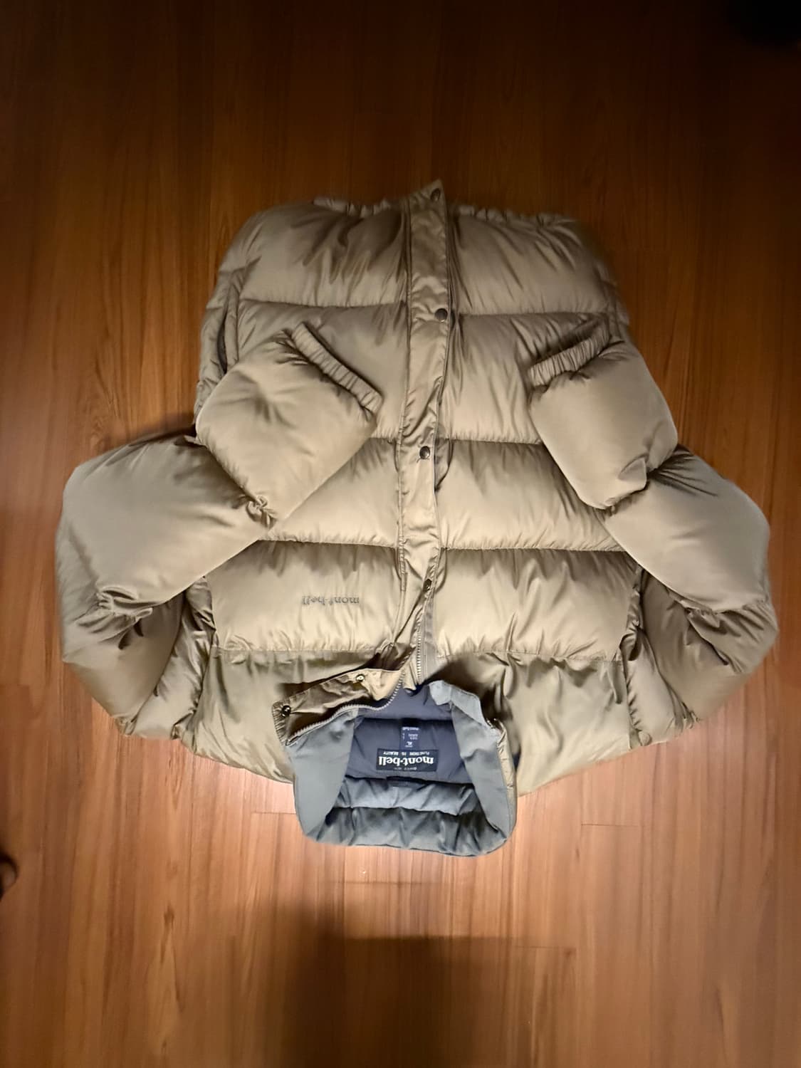 montbell 카키베이지 엑스라지 패딩 상품이미지3