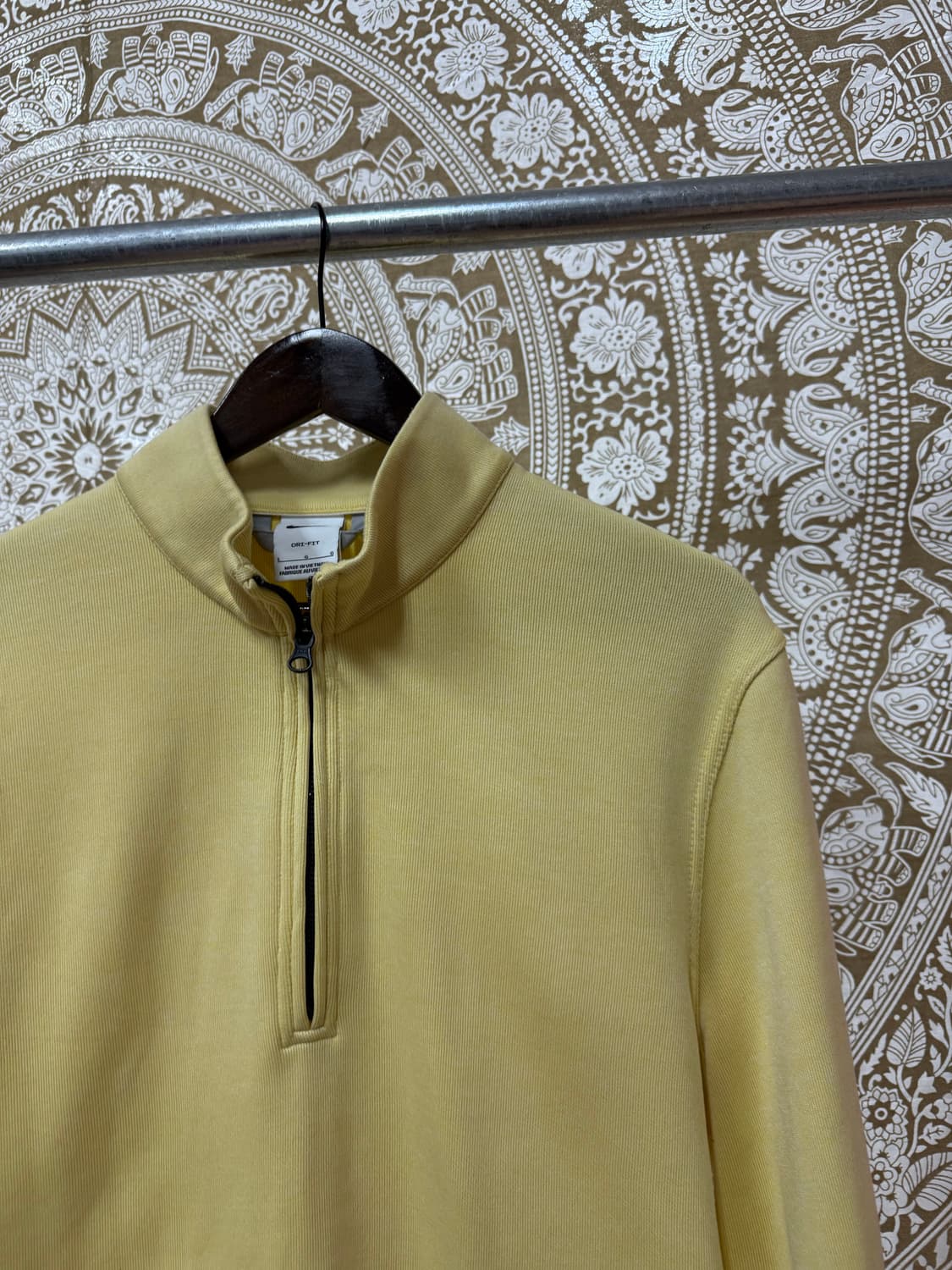 나이키 드라이핏 반집업 옐로우 맨투맨  상품이미지3