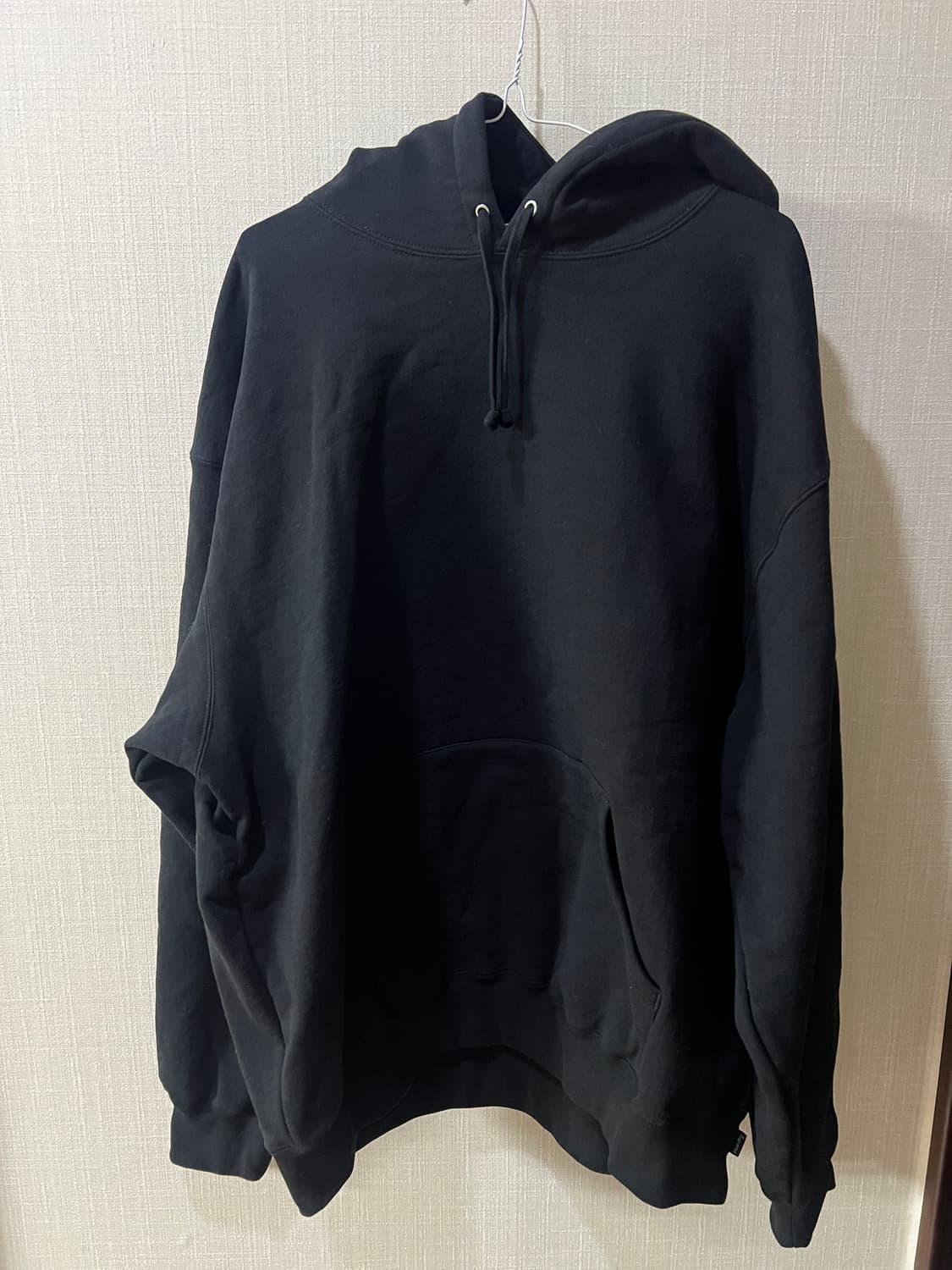 [새상품] 슈프림supreme 블랙 사틴 후드 상품이미지3