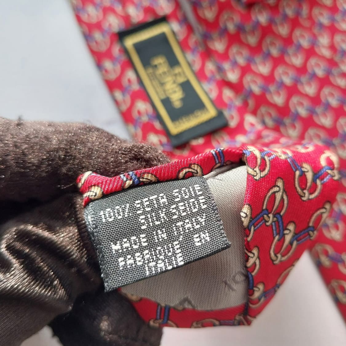 펜디 실크 레드 체인 패턴 넥타이 10cm A+등급 K1864
 상품이미지10