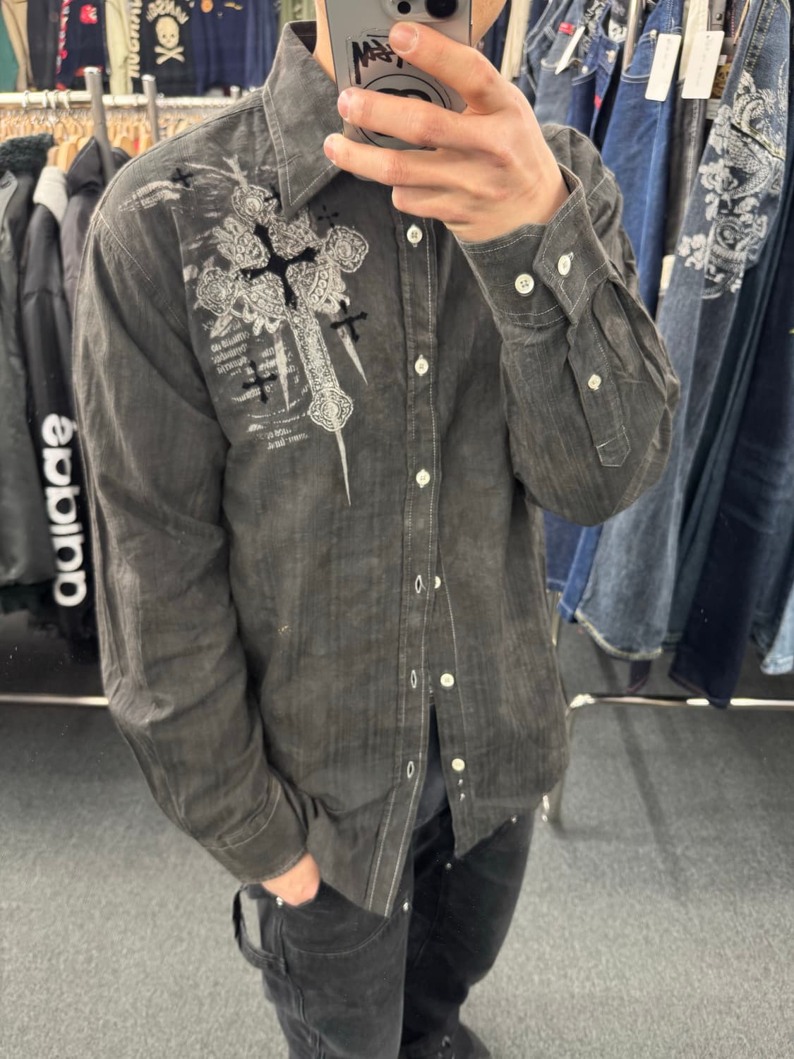 XL)Eighty Eighy 빈티지 십자기 프린팅 블랙 긴팔셔츠 상품이미지1