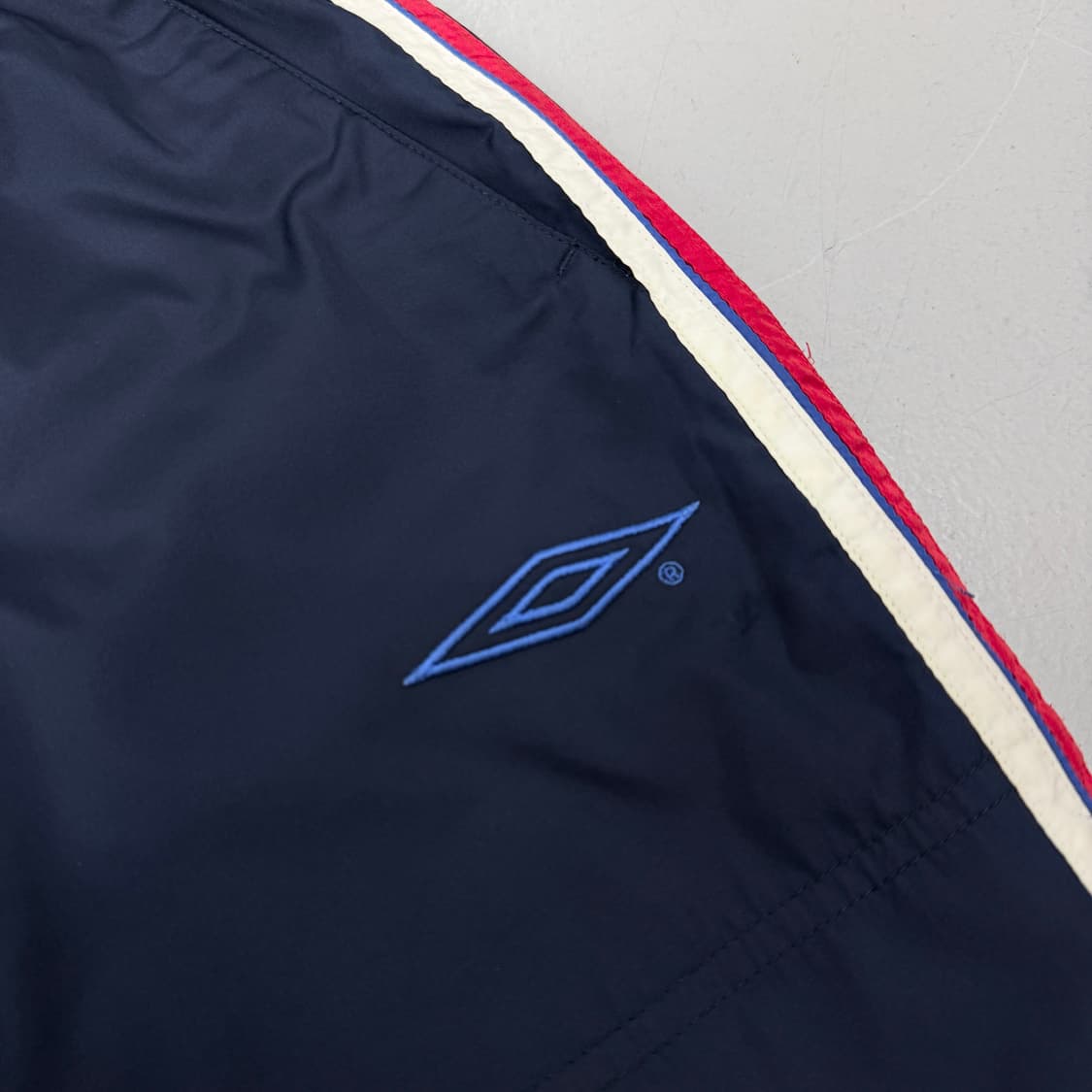 엄브로 잉글랜드 올드스쿨 바람막이 트랙팬츠 상품이미지4