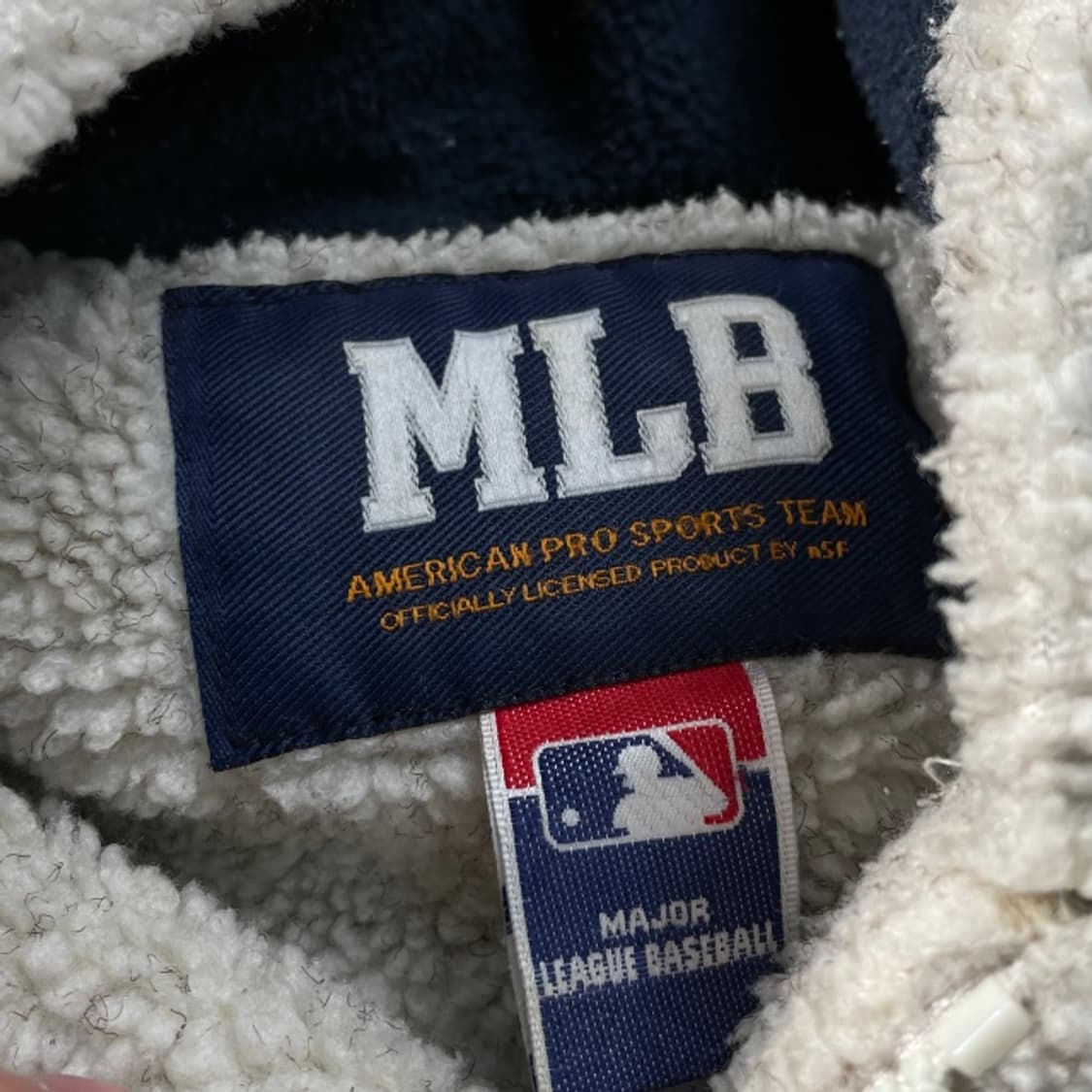 100 MLB 올드스쿨 양키즈 후리스  상품이미지3