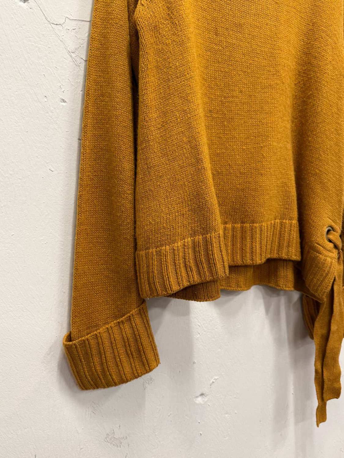 55) BEAMS HEART Side-Tie Knit Sweater 상품이미지4